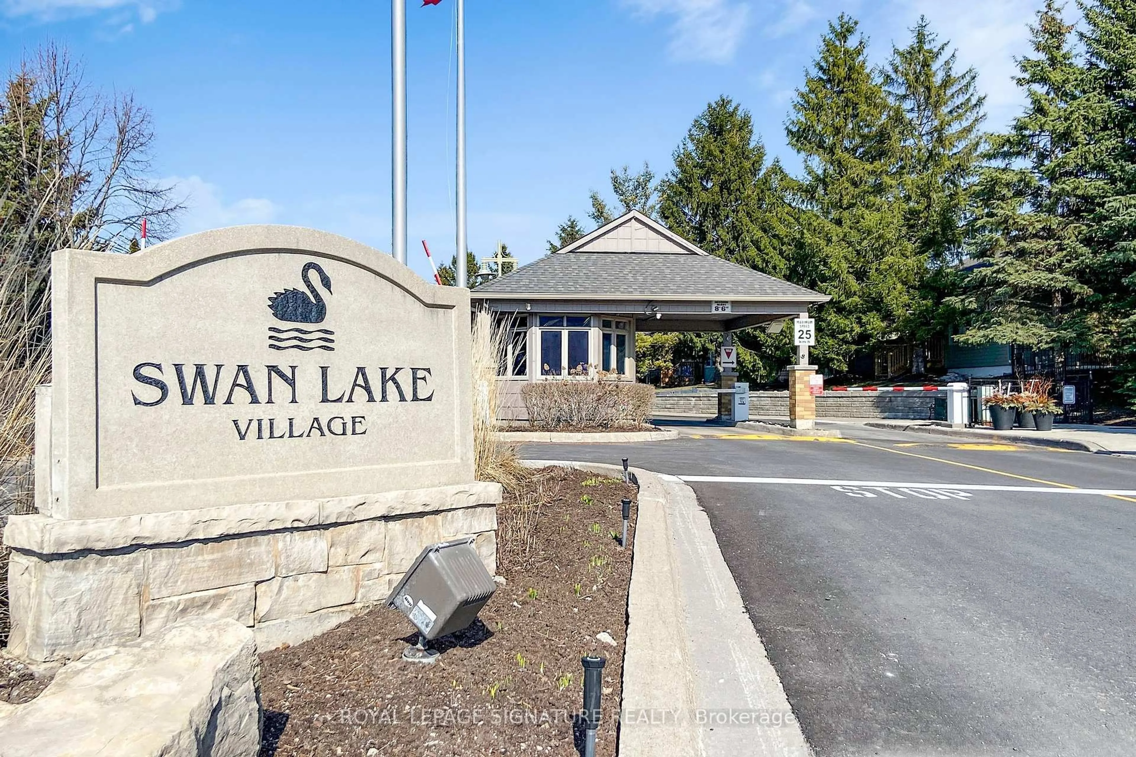 Indoor foyer for 1 Althorp Way, Markham Ontario L6E 2A2