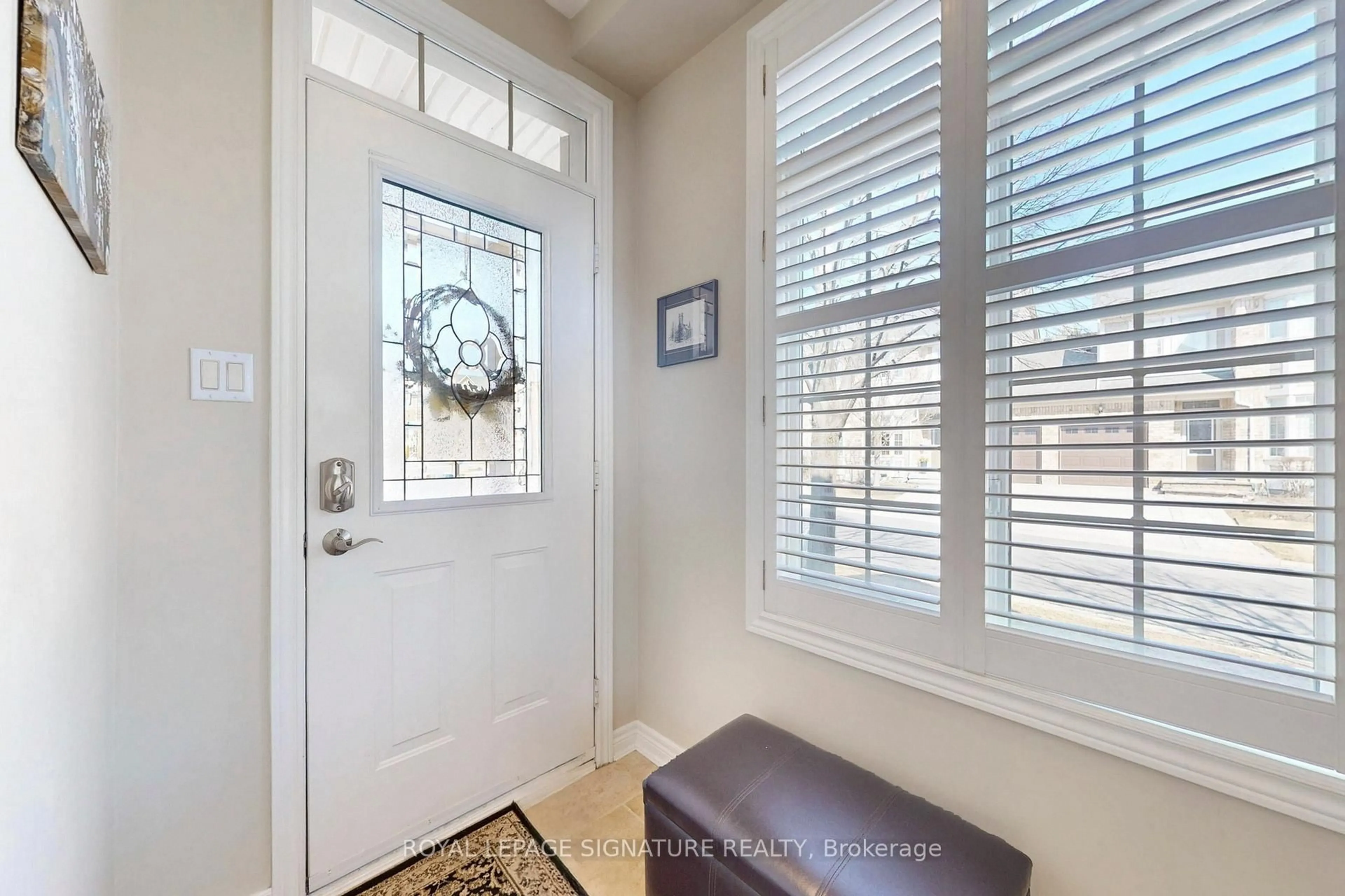 Indoor entryway for 1 Althorp Way, Markham Ontario L6E 2A2