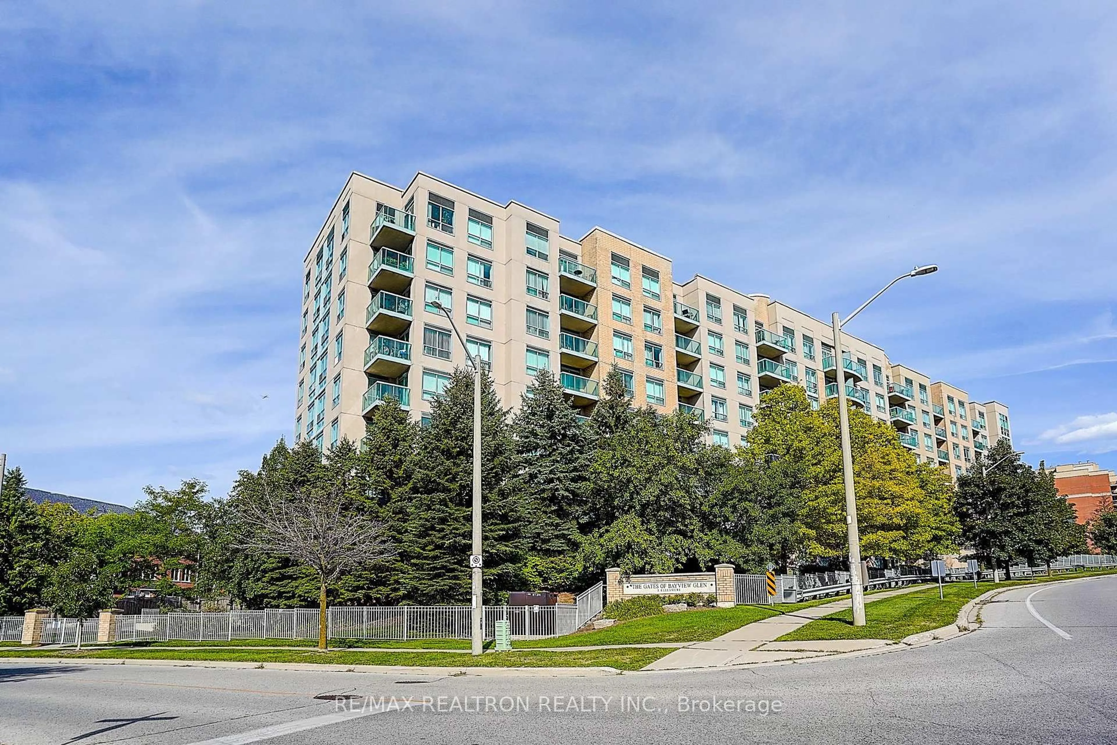 Unknown for 3 Ellesmere St #406, Richmond Hill Ontario L4B 4N2