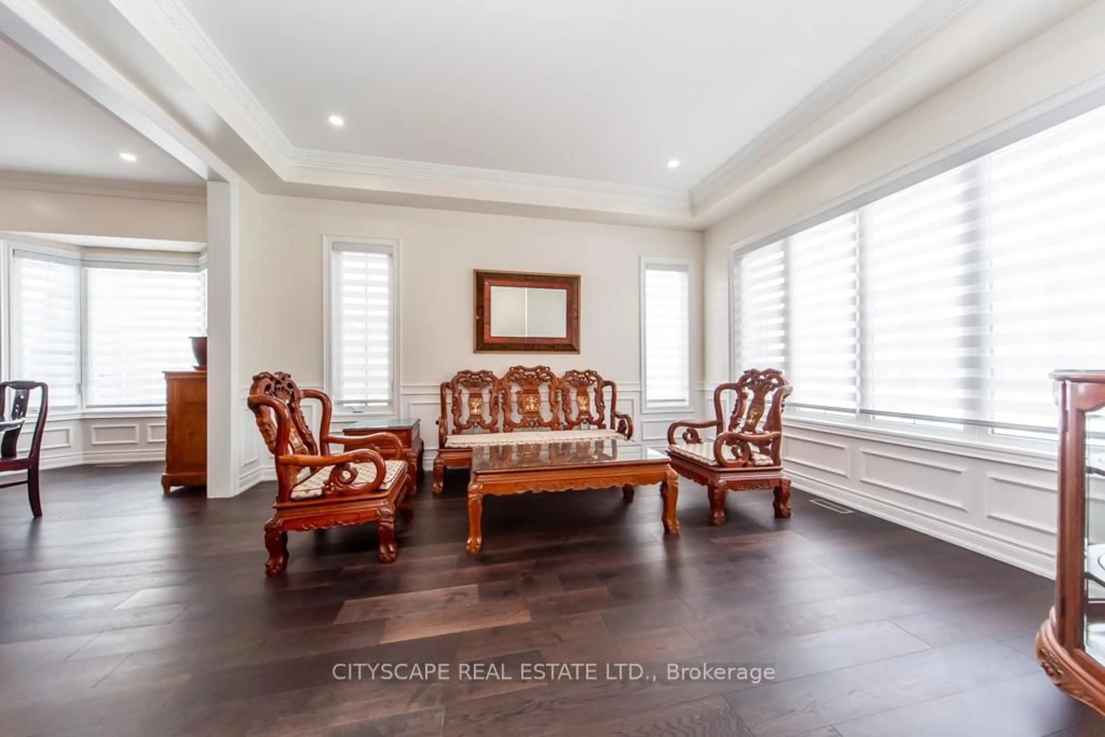 Living room with furniture, unknown for 136 Manley Ave, Whitchurch-Stouffville Ontario L4A 0C5