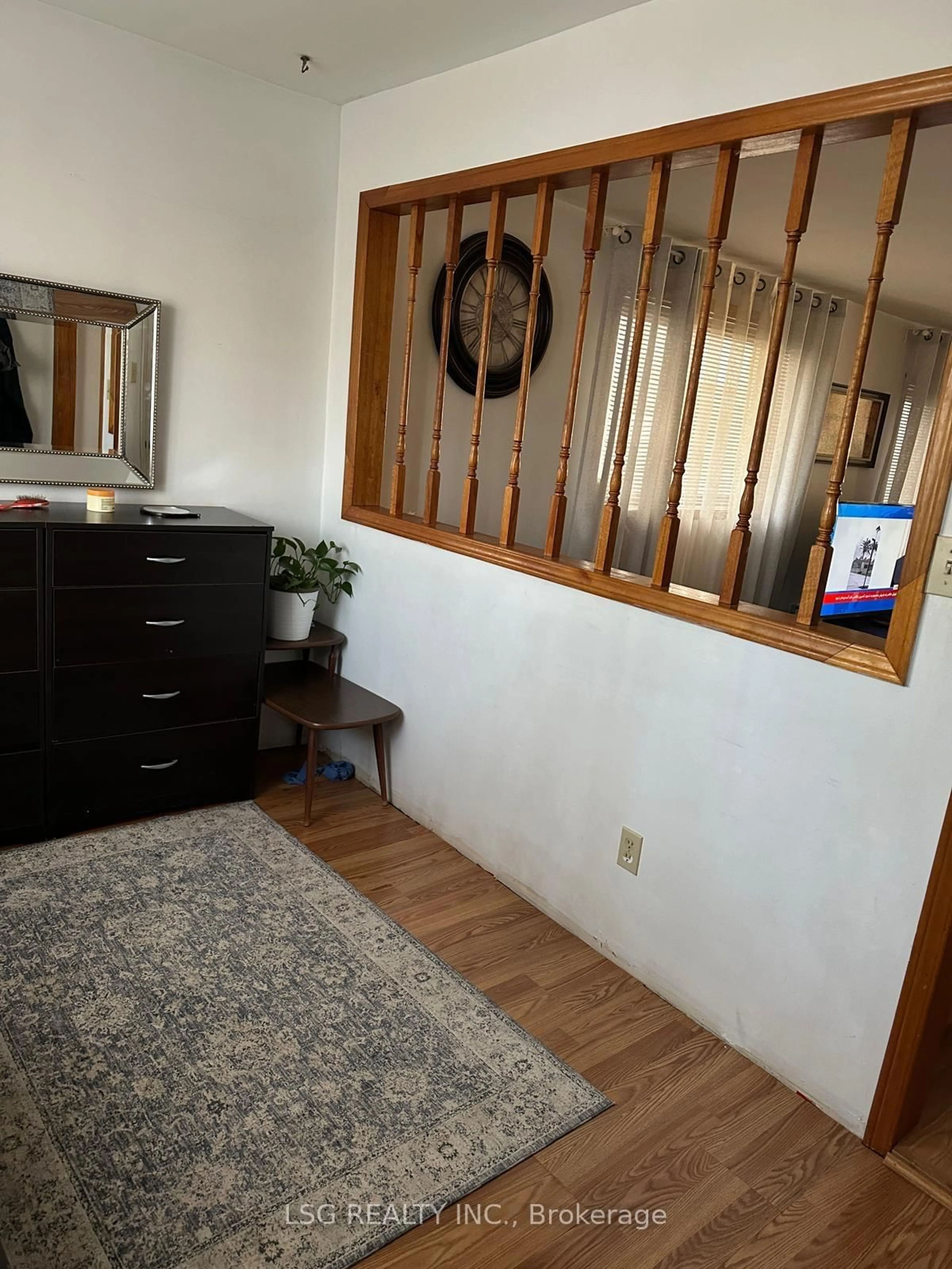 A pic of a room for 48 Moray Ave, Richmond Hill Ontario L4E 3C3