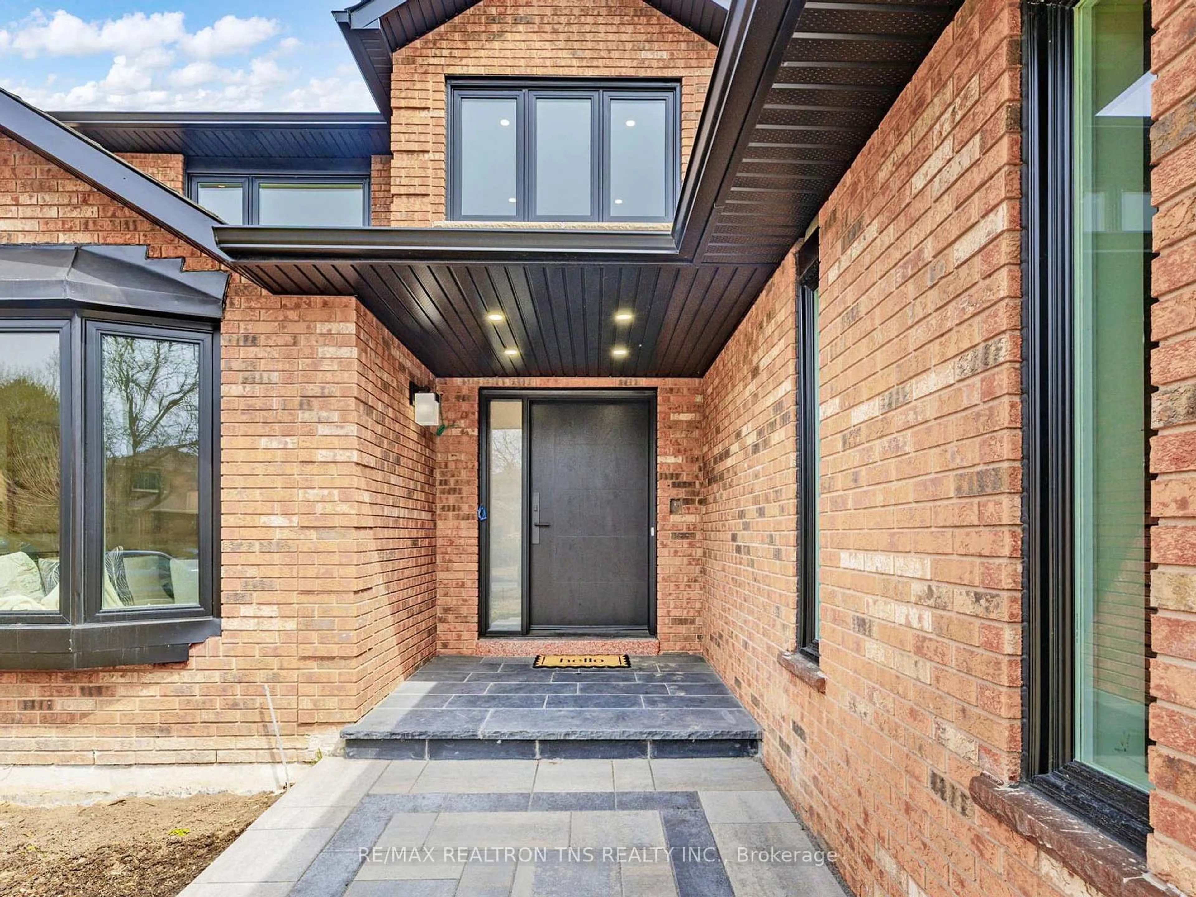 Home with brick exterior material, street for 46 Sycamore Dr, Markham Ontario L3T 5V6