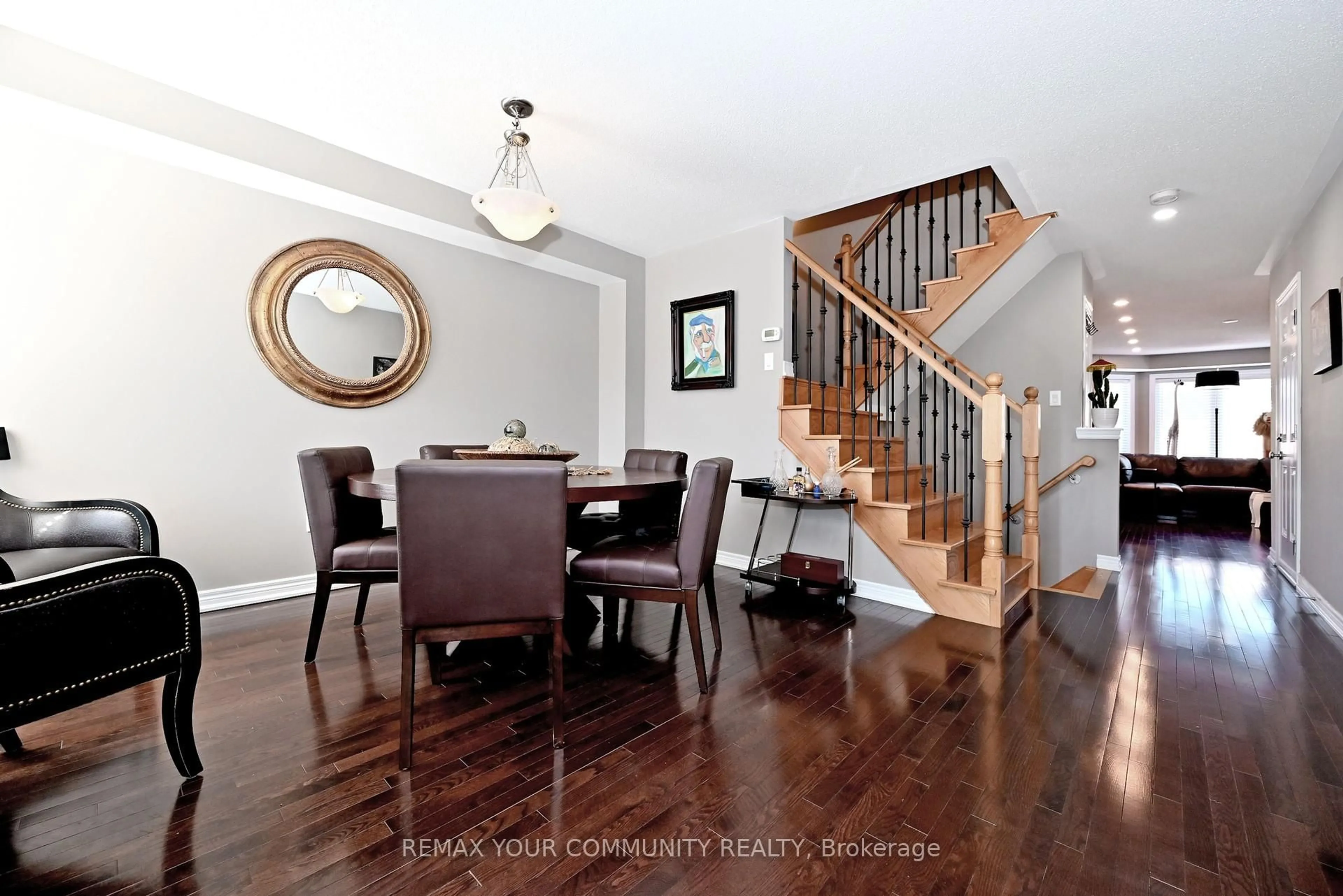 Dining room, wood/laminate floor for 44 Stoyell Dr, Richmond Hill Ontario L4E 0M7