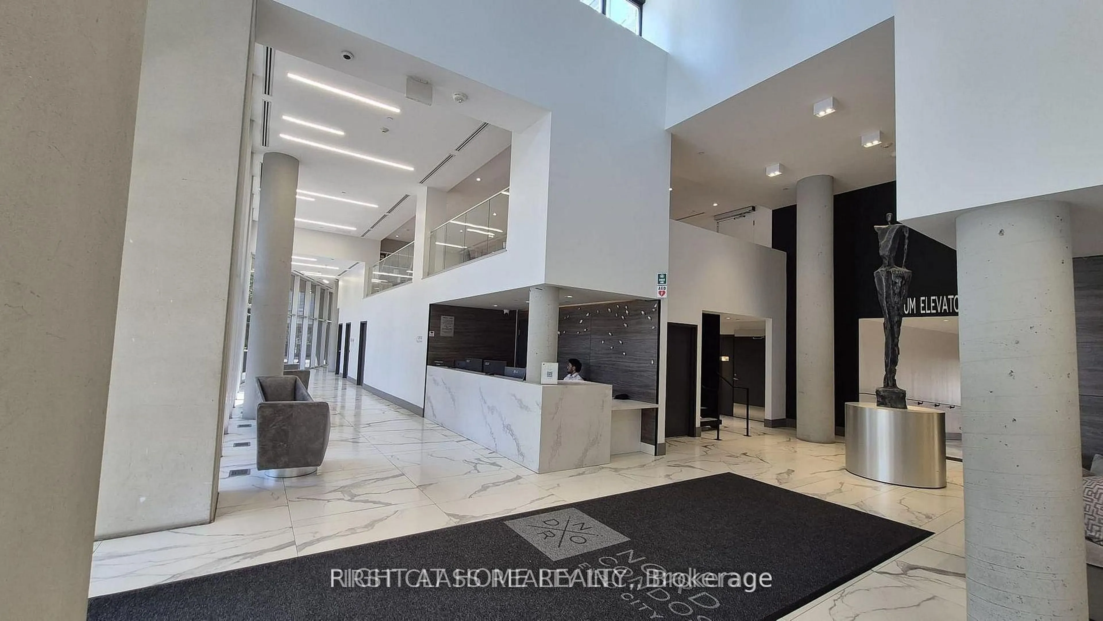 Lobby for 2916 Highway 7 Exwy #1009, Vaughan Ontario L4K 0K6