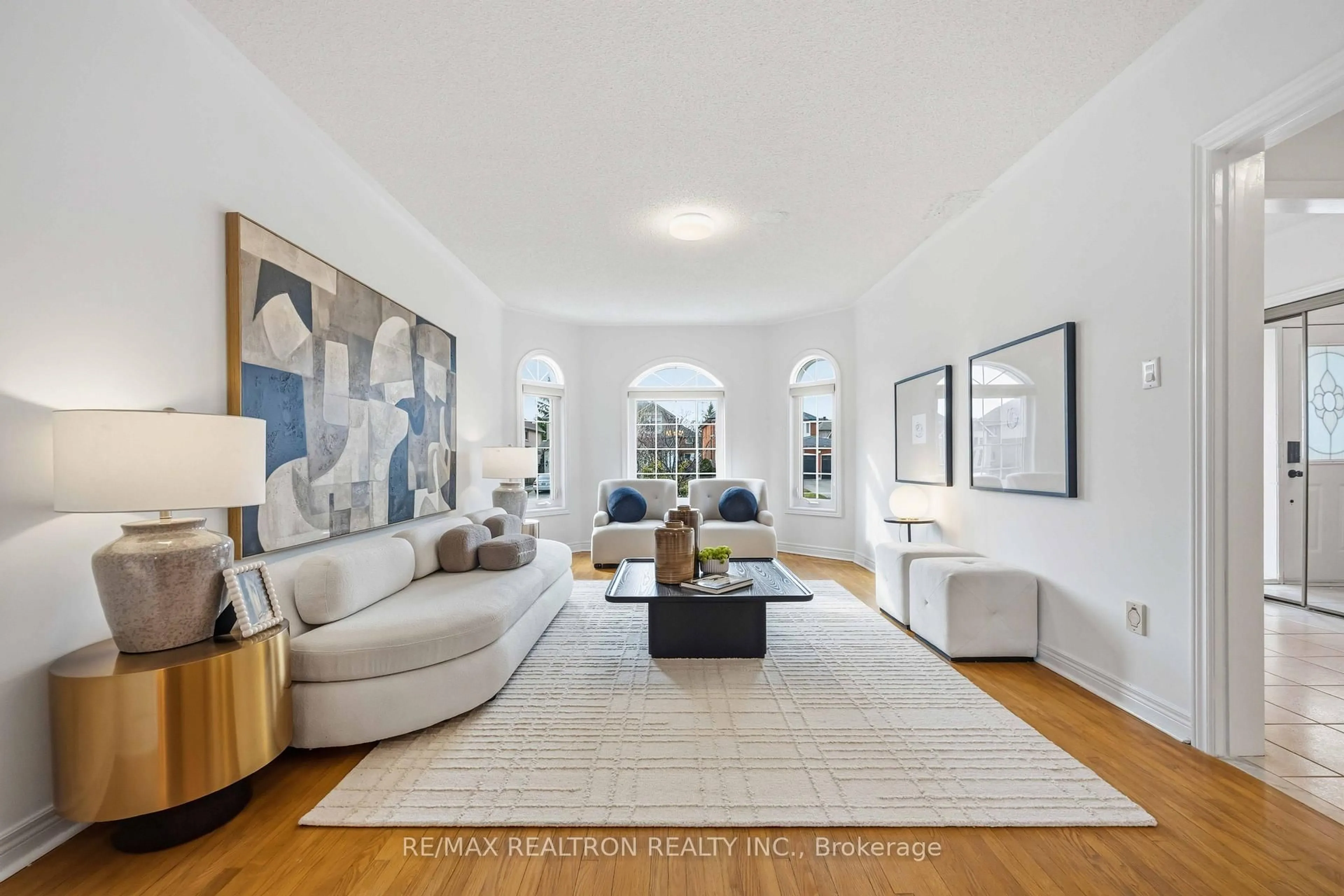 Living room with furniture, unknown for 53 Boxwood Cres, Markham Ontario L3S 3P6