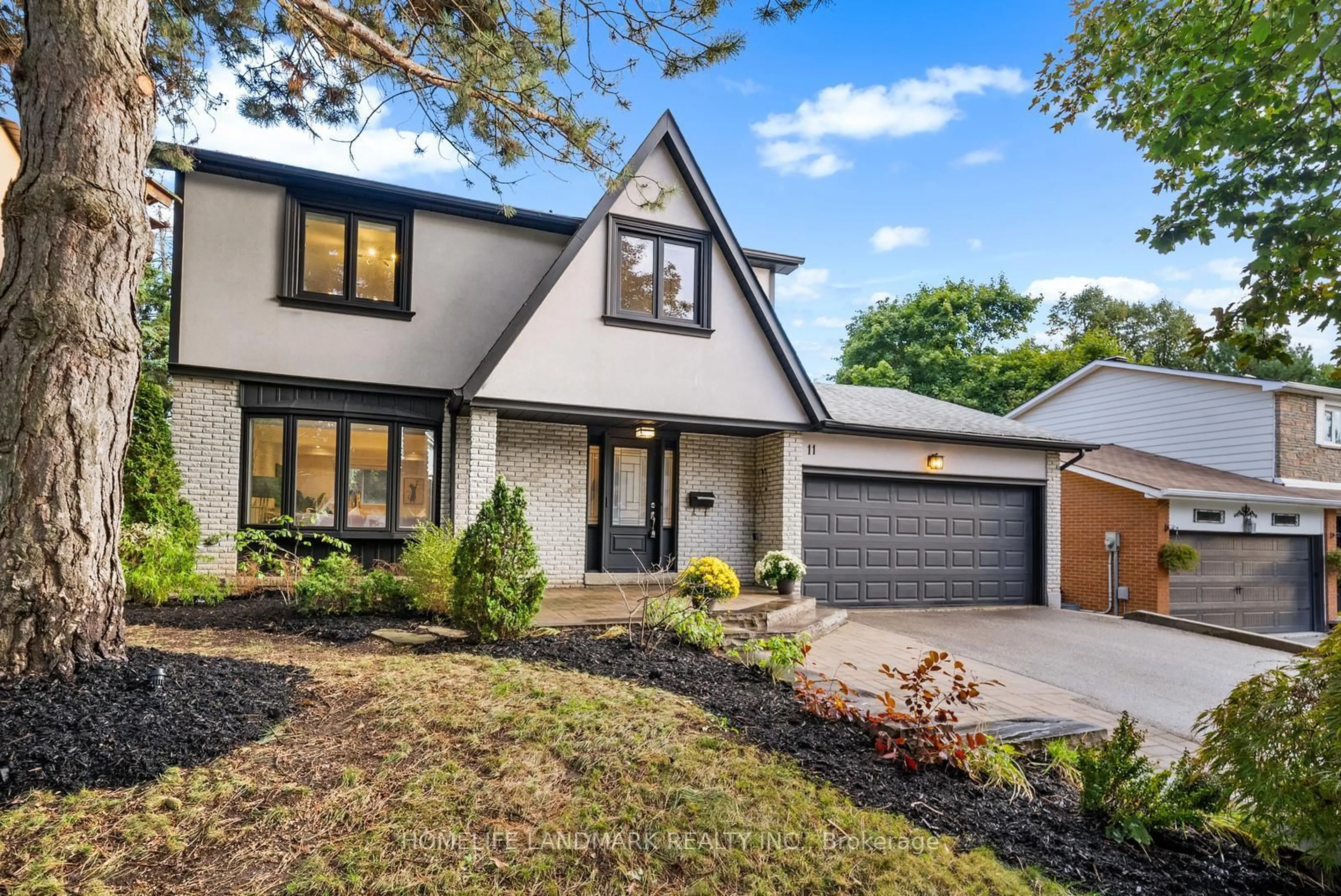 Home with brick exterior material, street for 11 Jondan Cres, Markham Ontario L3T 3Z4