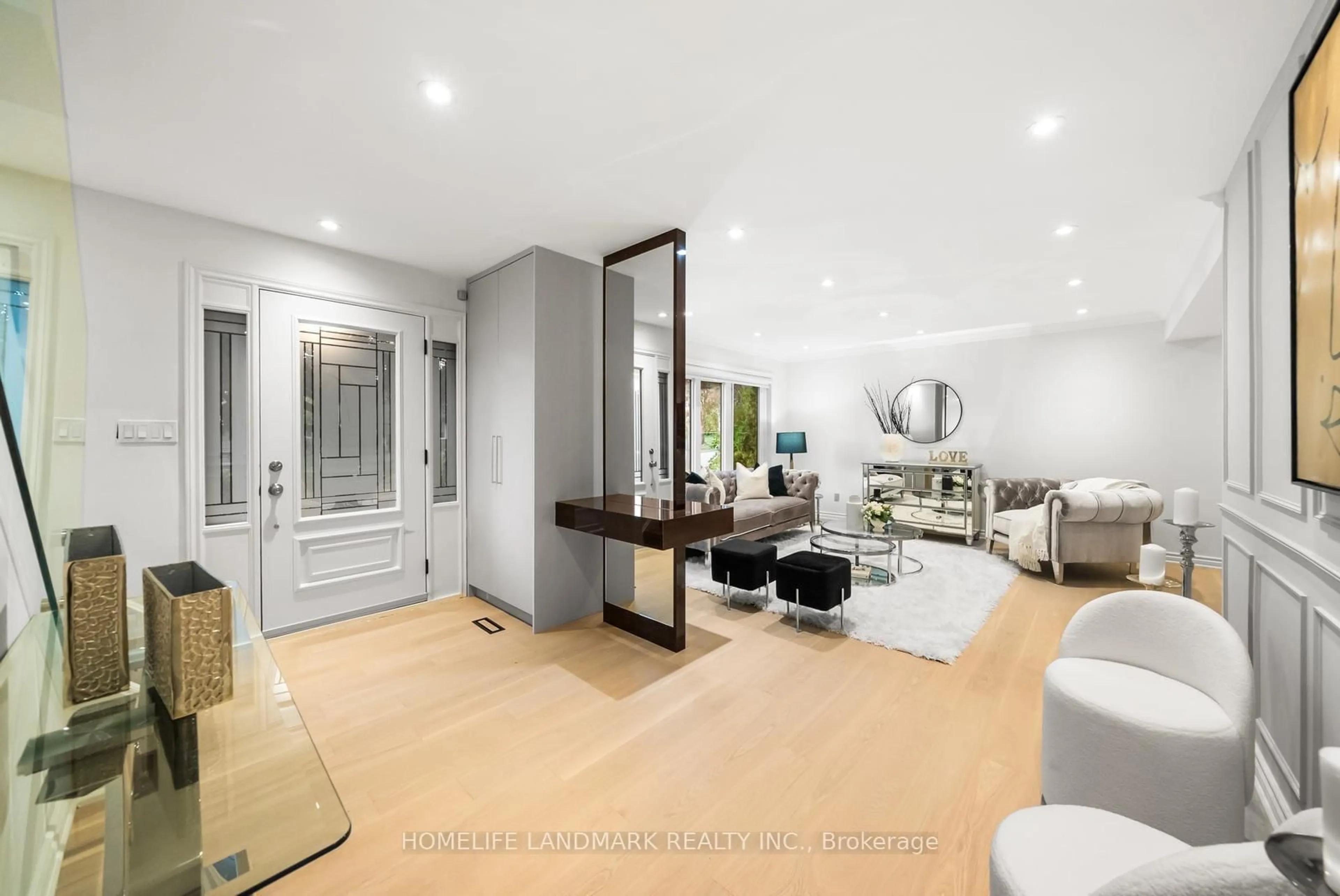 Unknown for 11 Jondan Cres, Markham Ontario L3T 3Z4