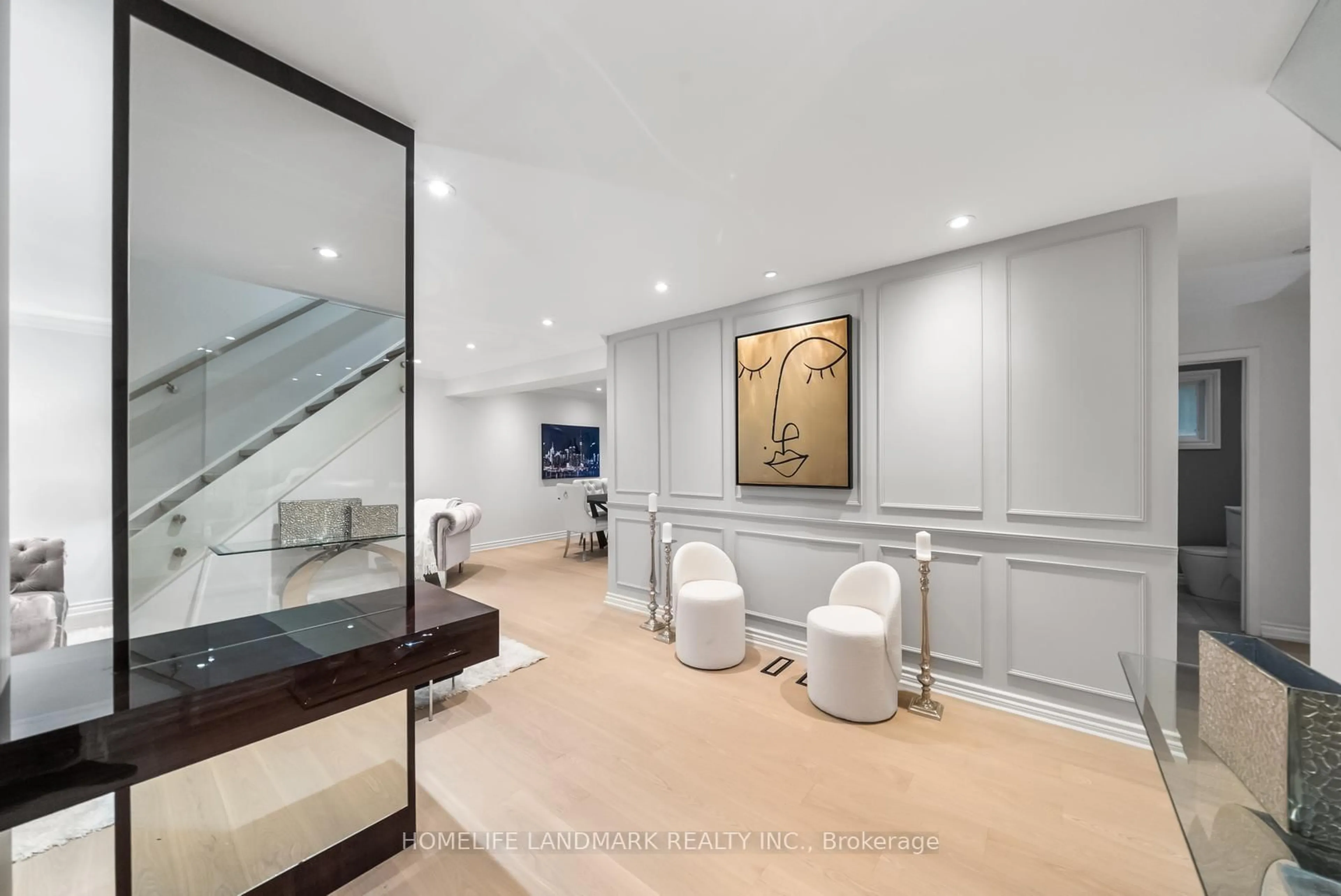 Unknown for 11 Jondan Cres, Markham Ontario L3T 3Z4