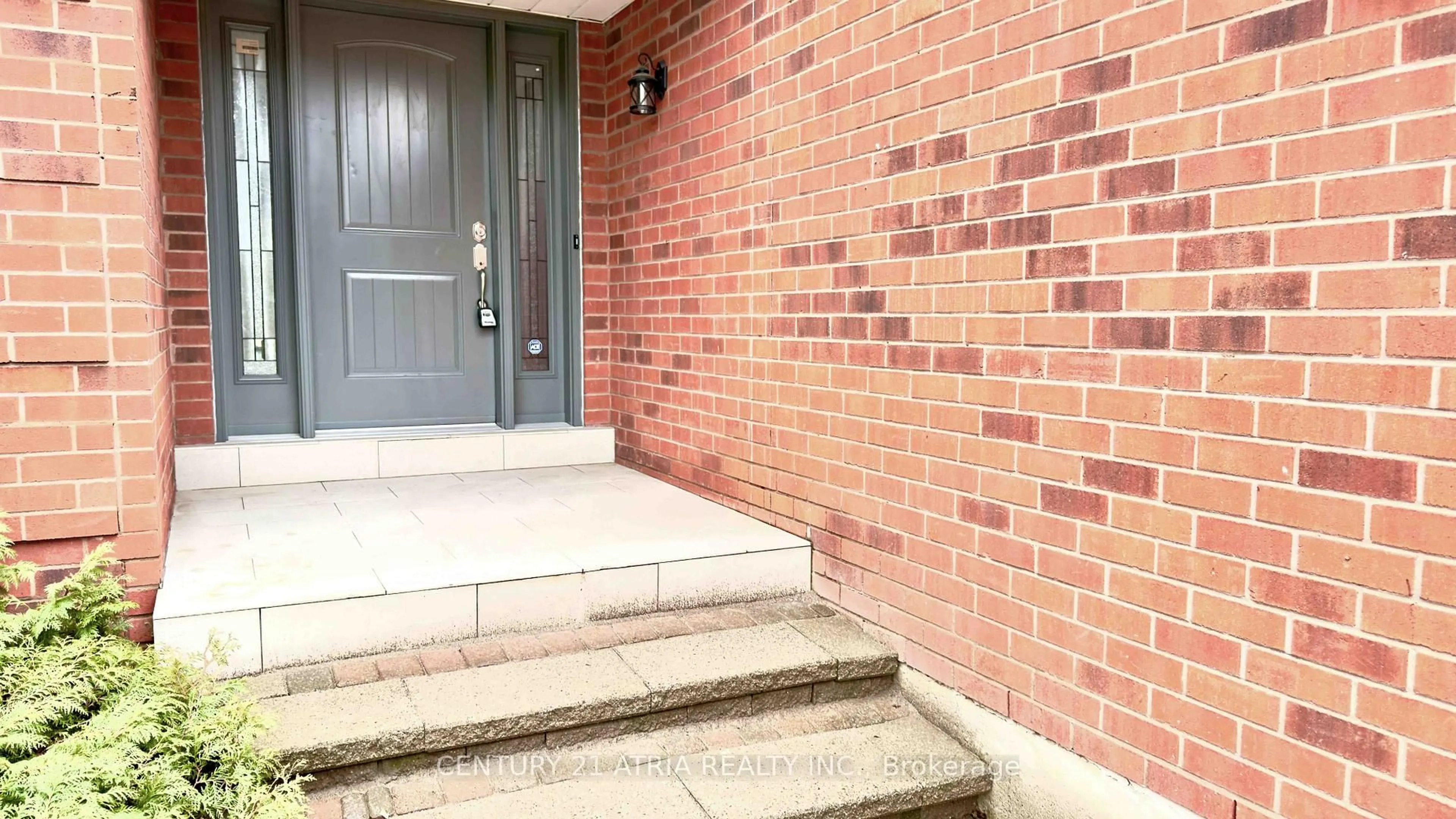 Unknown for 53 Conistan Rd, Markham Ontario L3R 8K6