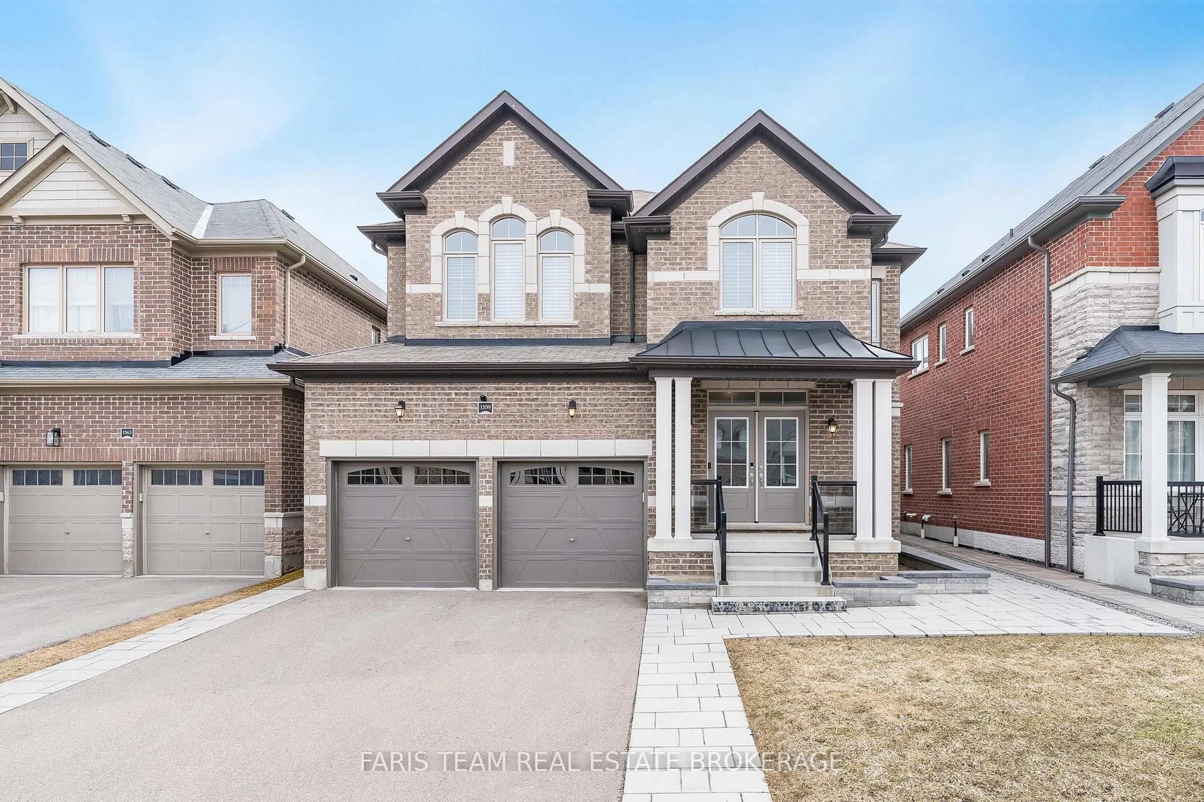 Home with brick exterior material, street for 1559 Farrow Cres, Innisfil Ontario L9S 0L6
