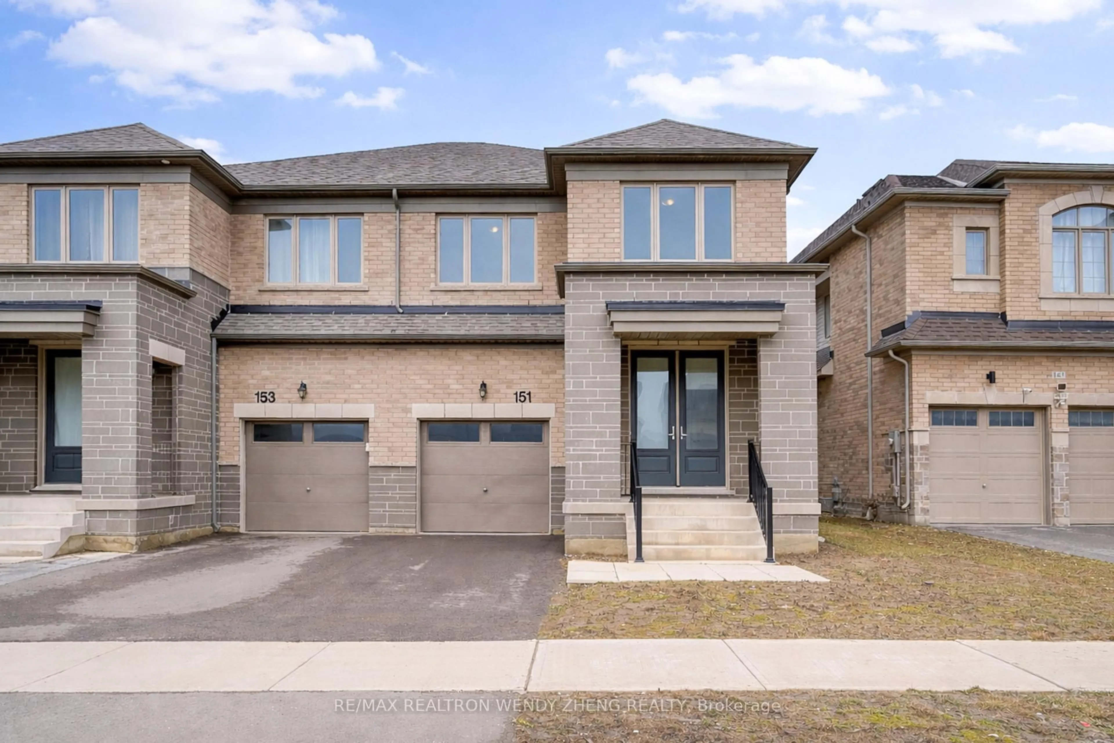 Home with brick exterior material, street for 151 Silk Twist Dr, East Gwillimbury Ontario L9N 0V7