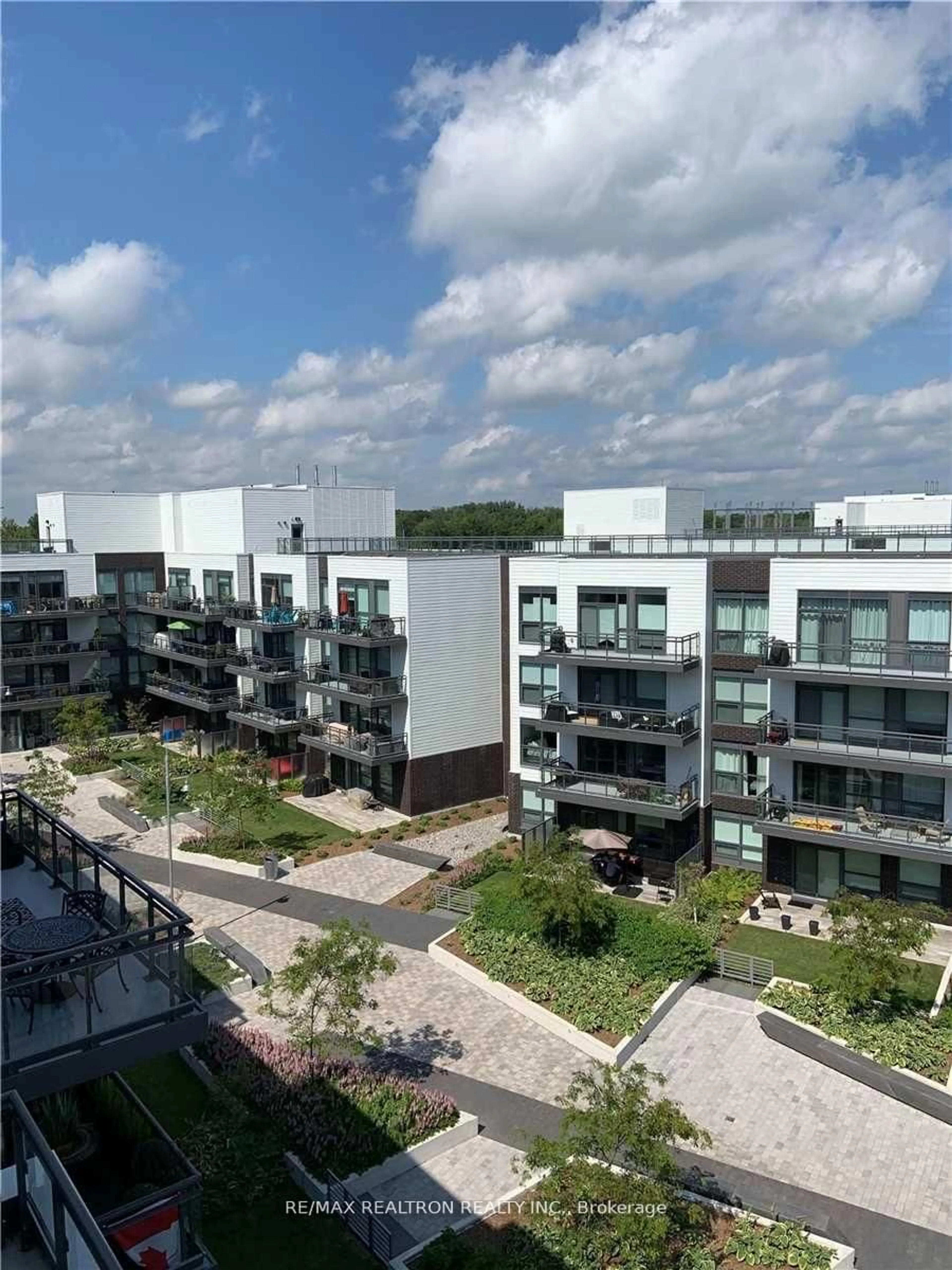 A pic from outside/outdoor area/front of a property/back of a property/a pic from drone, city buildings view from balcony for 333 Sea Ray Ave #D229, Innisfil Ontario L9S 0M3