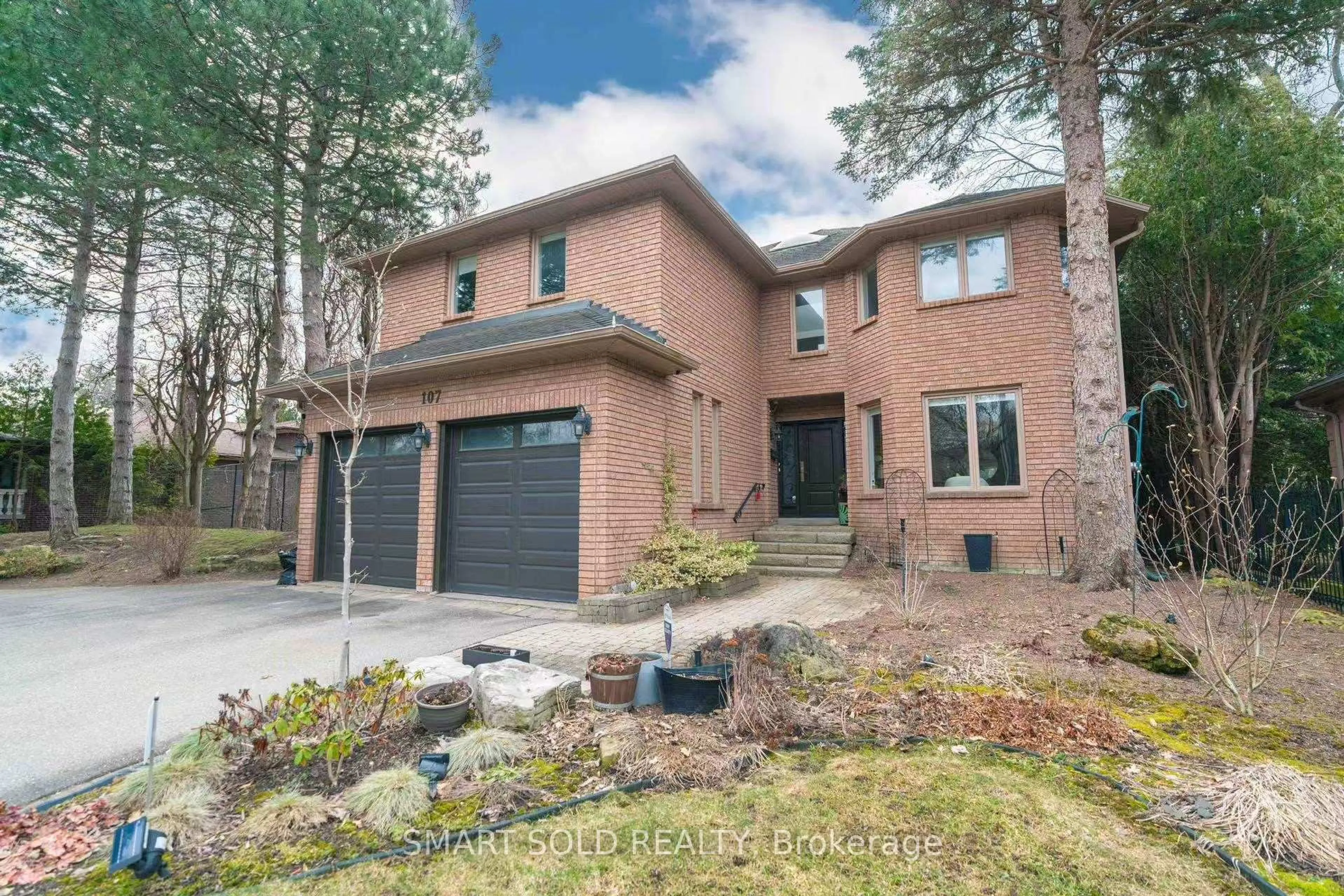 Home with brick exterior material, street for 107 Arnold Ave, Vaughan Ontario L4J 1B6