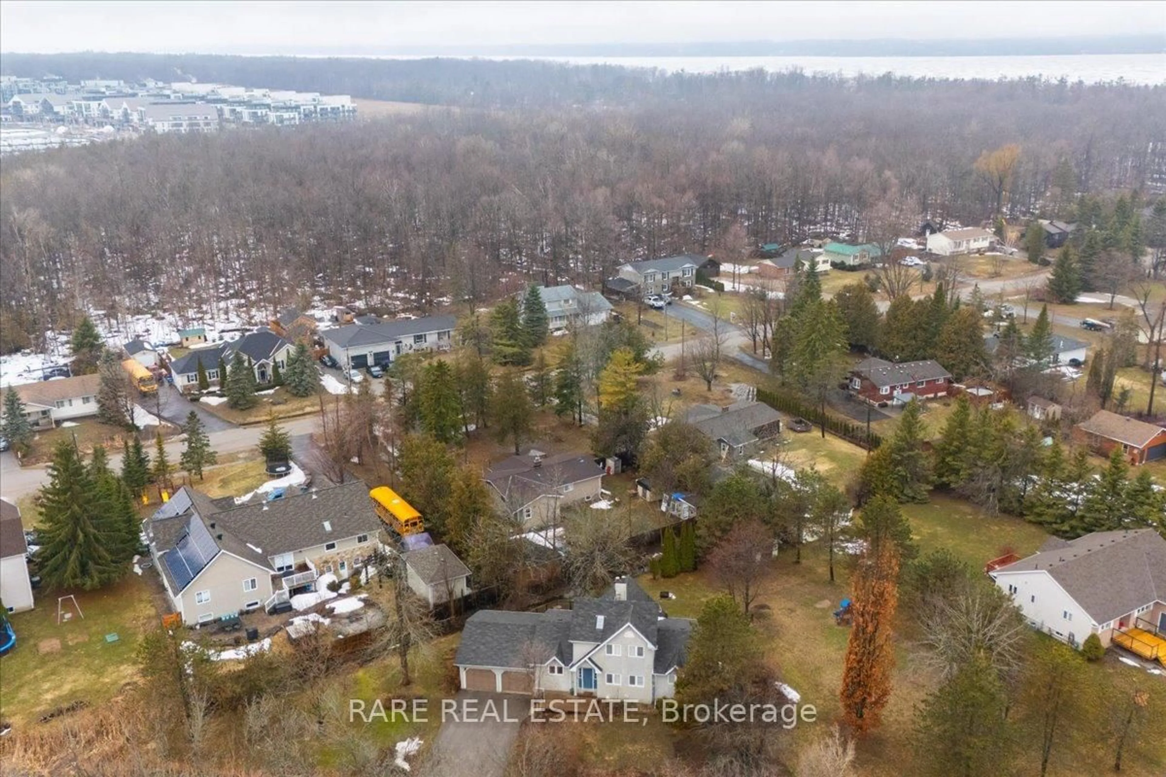 A pic from outside/outdoor area/front of a property/back of a property/a pic from drone, water/lake/river/ocean view for 3794 East St, Innisfil Ontario L9S 2L9