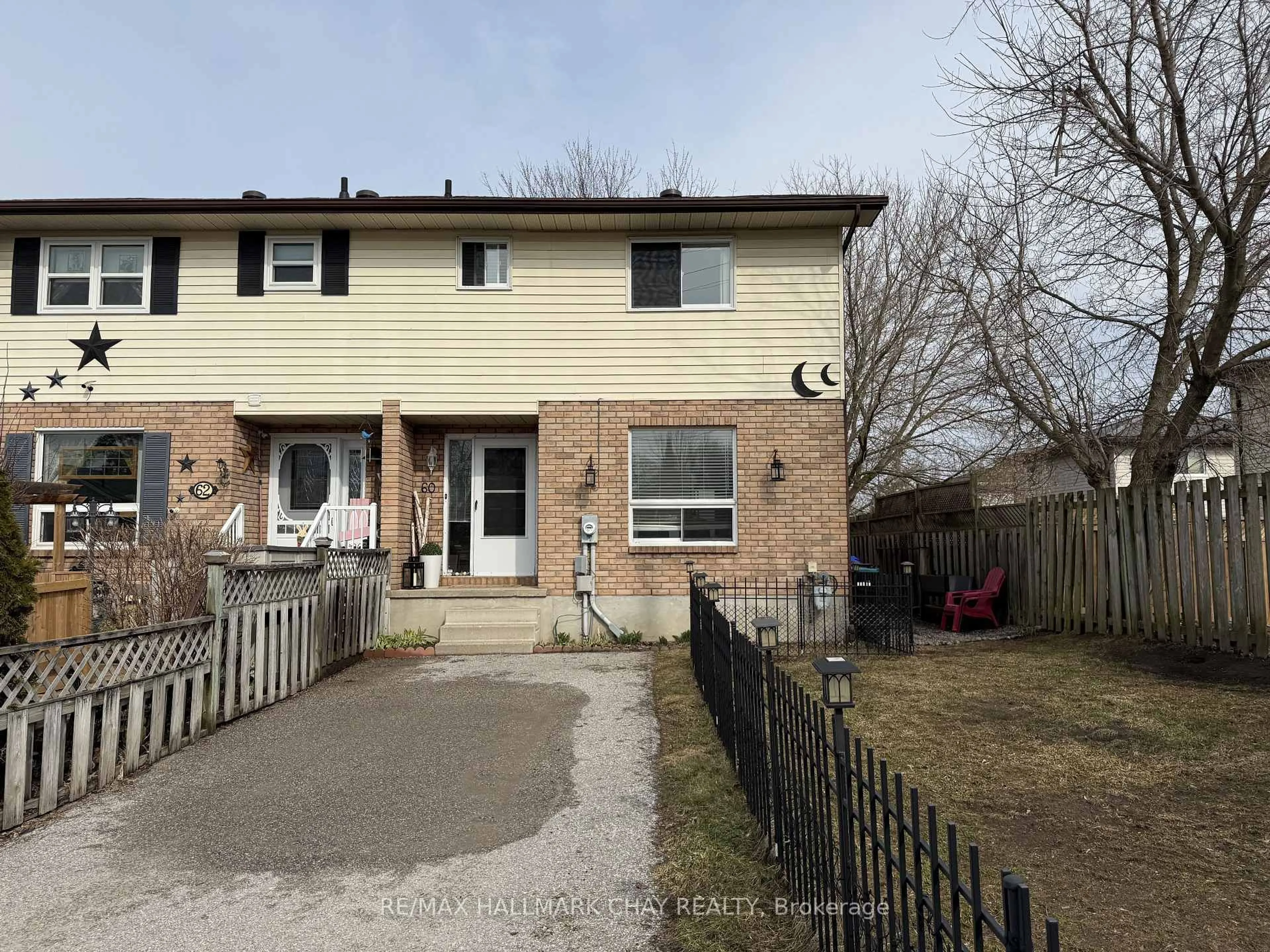 Unknown for 60 Osborn St, Essa Ontario L0M 1B0