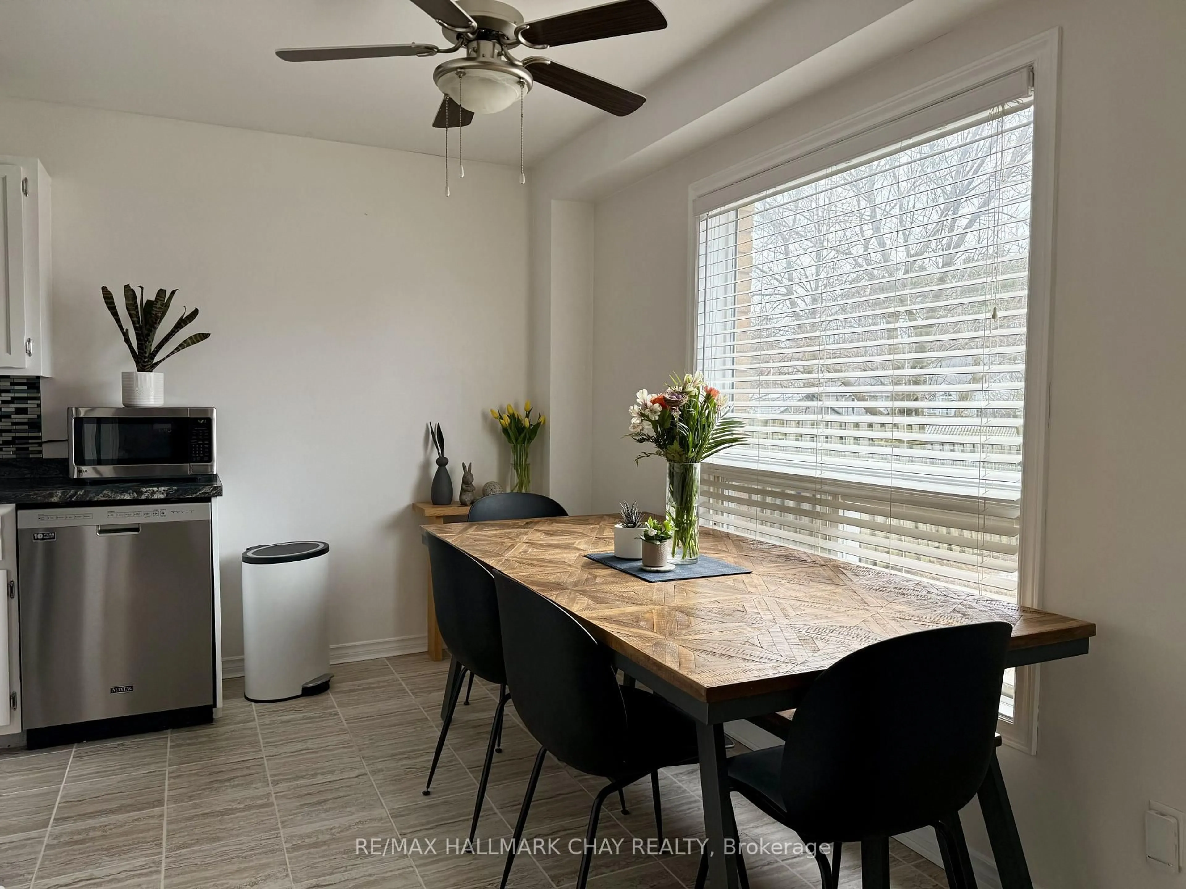 Unknown for 60 Osborn St, Essa Ontario L0M 1B0