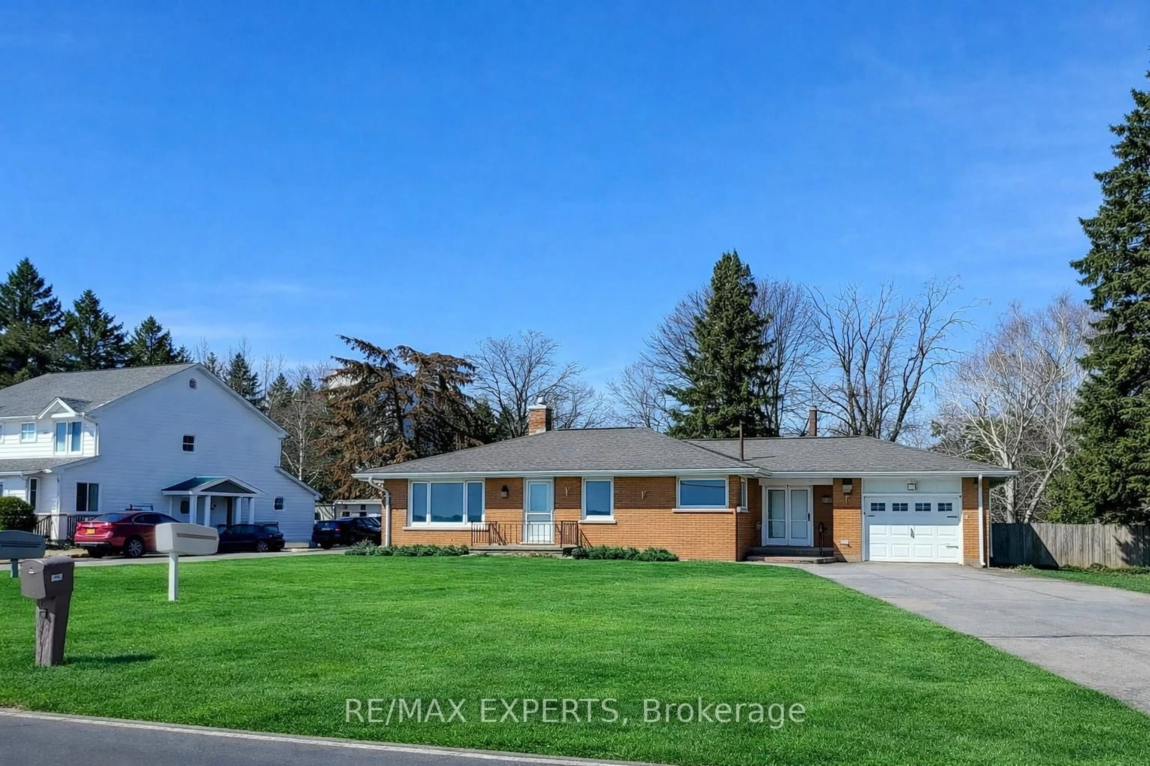 Unknown for 2088 Killarney Beach Rd, Innisfil Ontario L0L 1W0