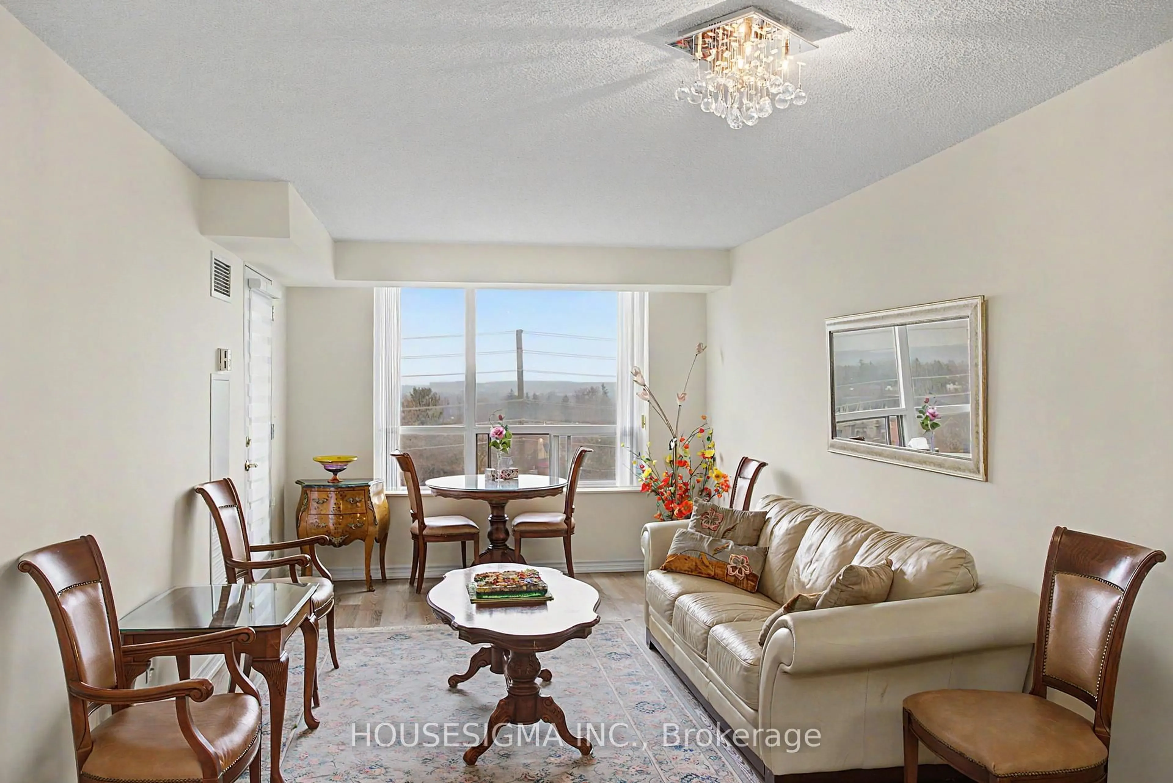 Living room with furniture, unknown for 9 Northern Hts Dr #711, Richmond Hill Ontario L4B 4M5