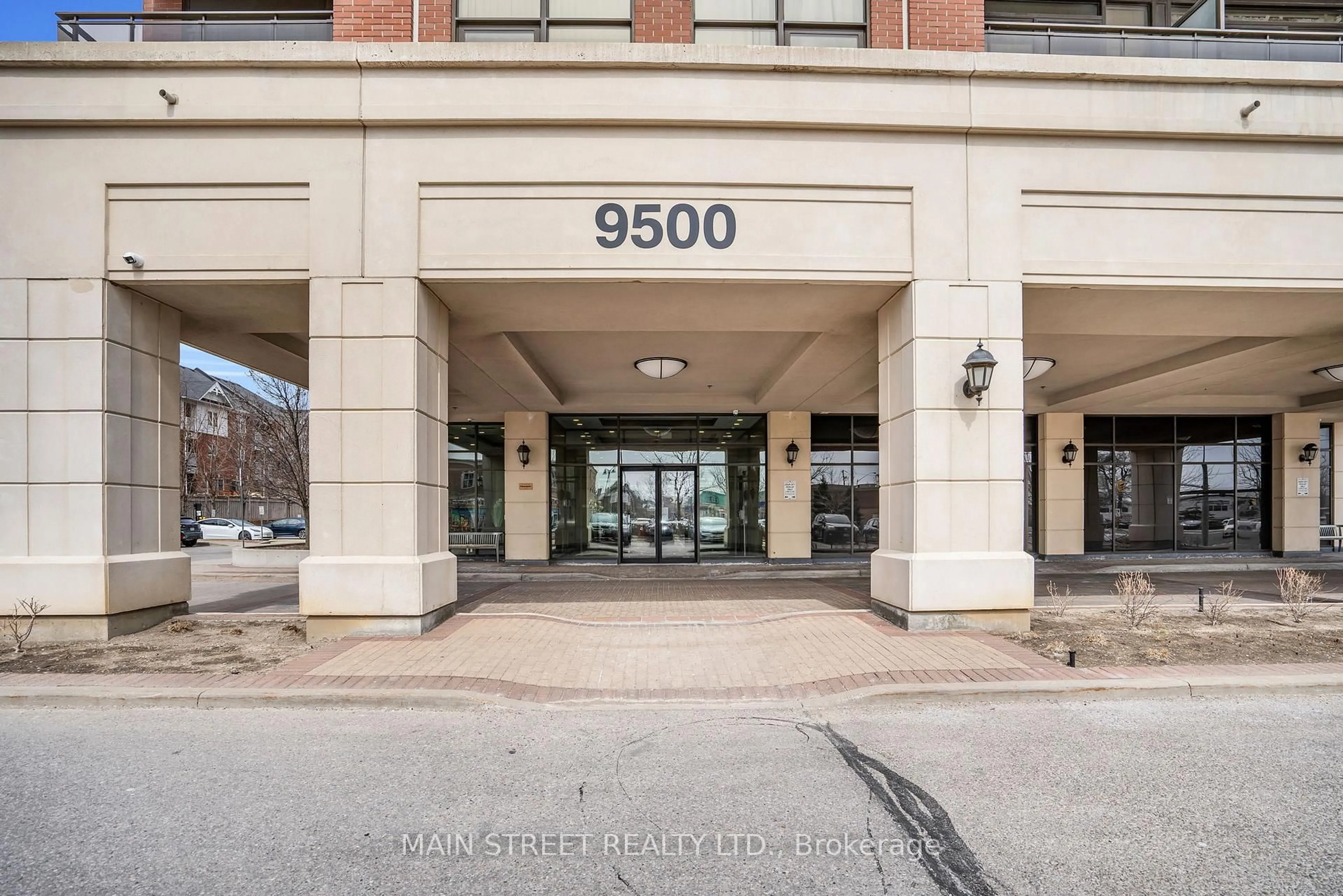 Indoor foyer for 9500 Markham Rd #1806, Markham Ontario L6E 0N6