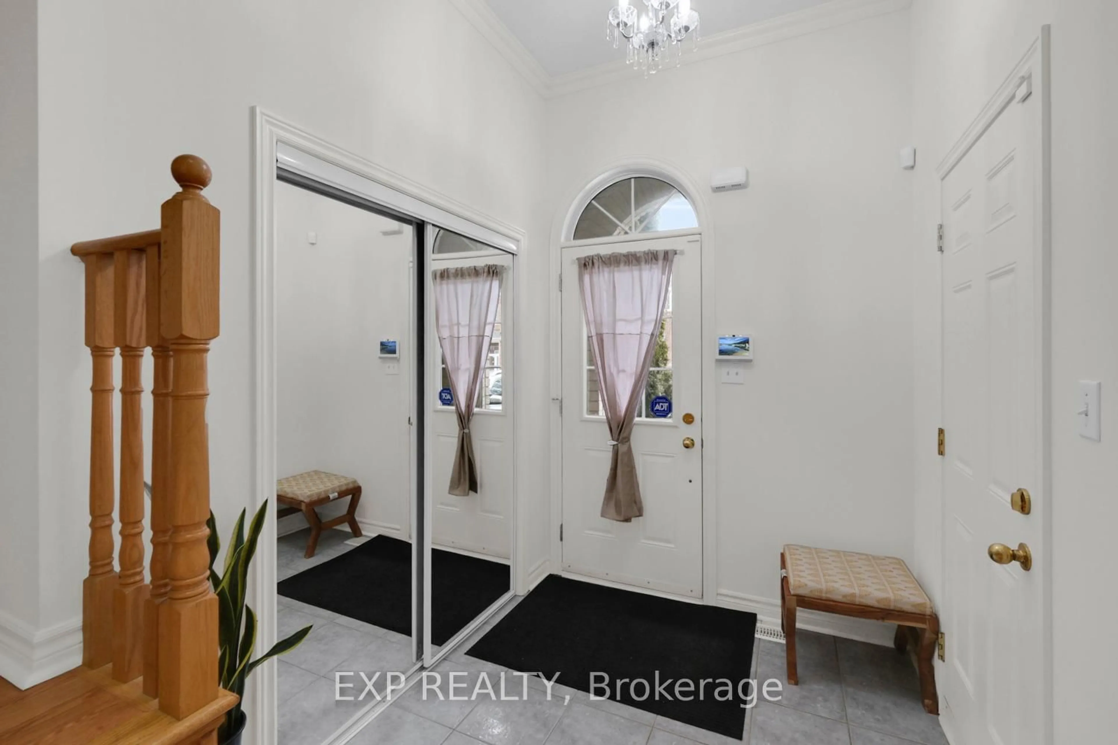 Indoor entryway for 24 Williams St, Markham Ontario L6C 0C2