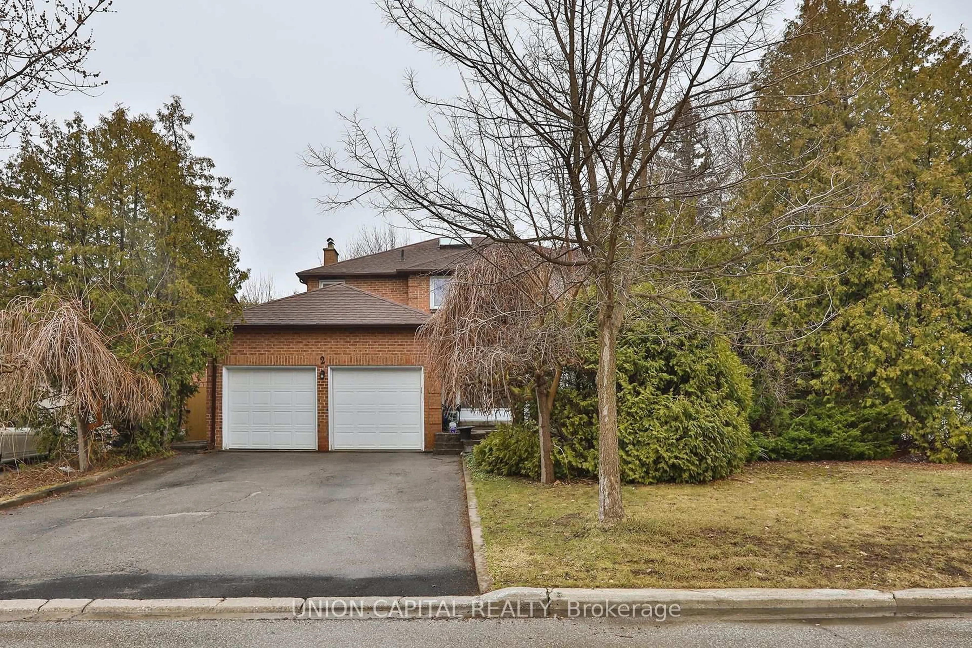 Home with brick exterior material, street for 2 Mair Crt, Richmond Hill Ontario L4C 7S1