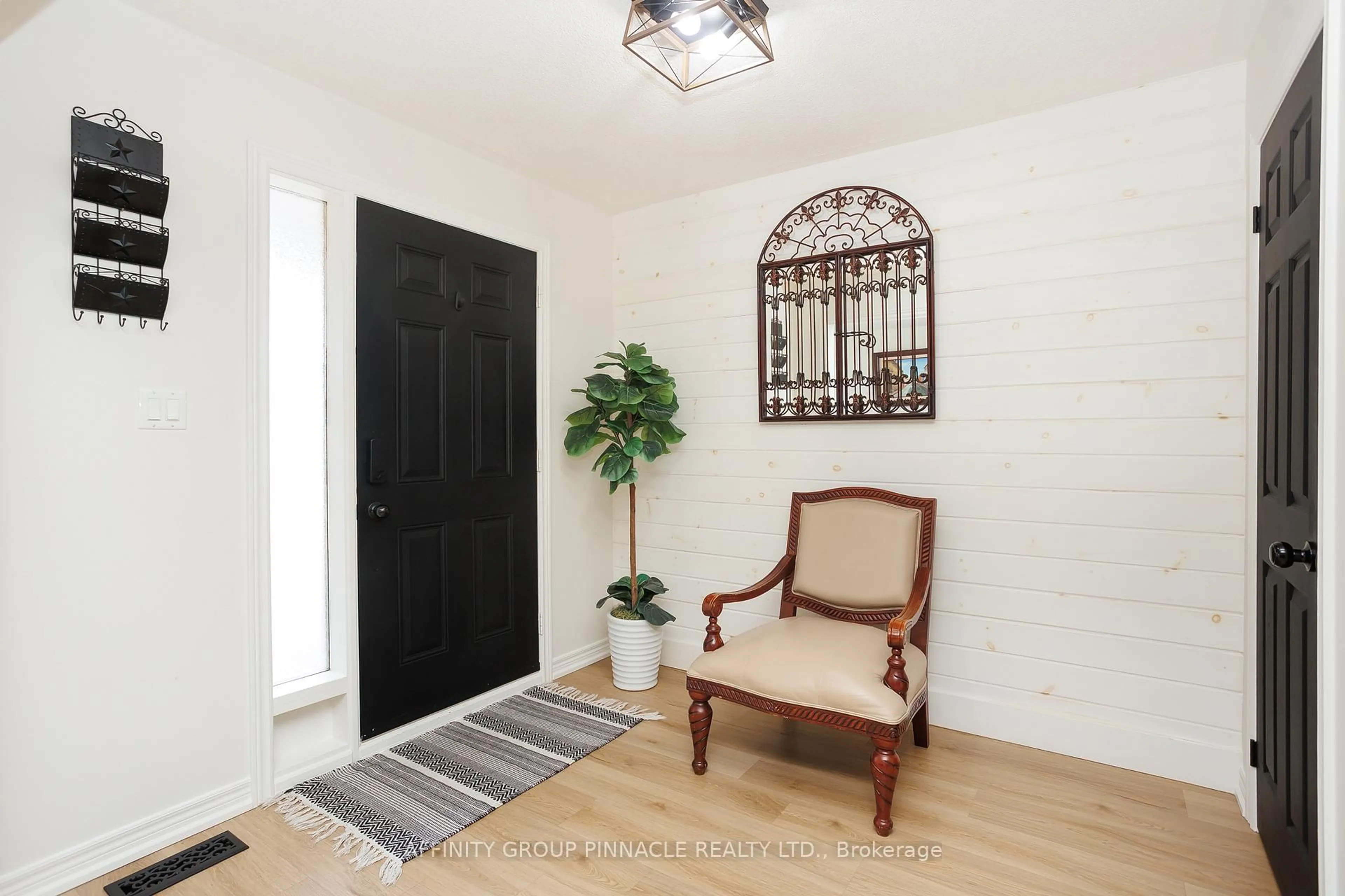 Indoor entryway for 89 Maplewood Ave, Brock Ontario L0K 1A0