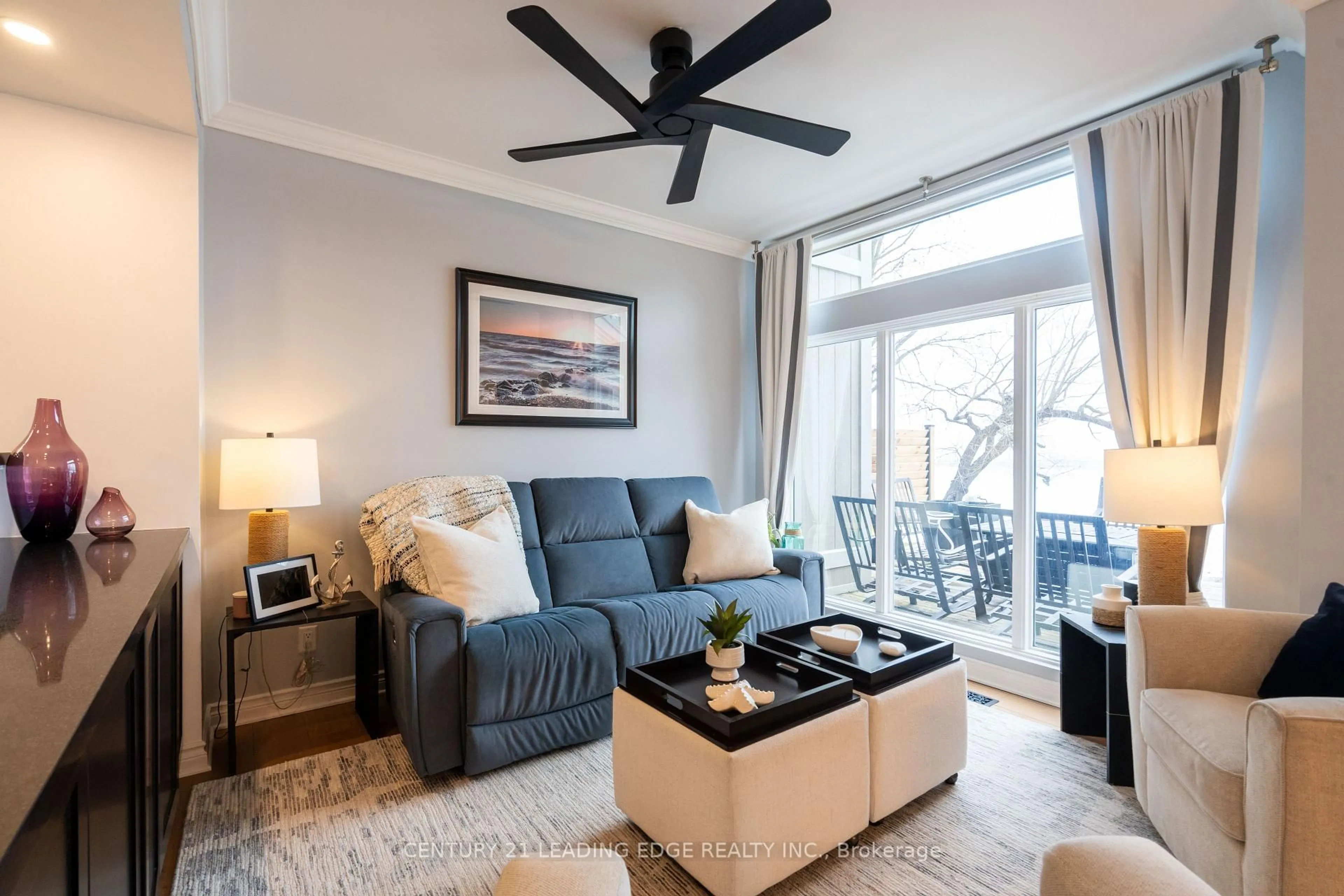 Living room with furniture, wood/laminate floor for 9 Davy Point Circ #9, Georgina Ontario L4P 3H2