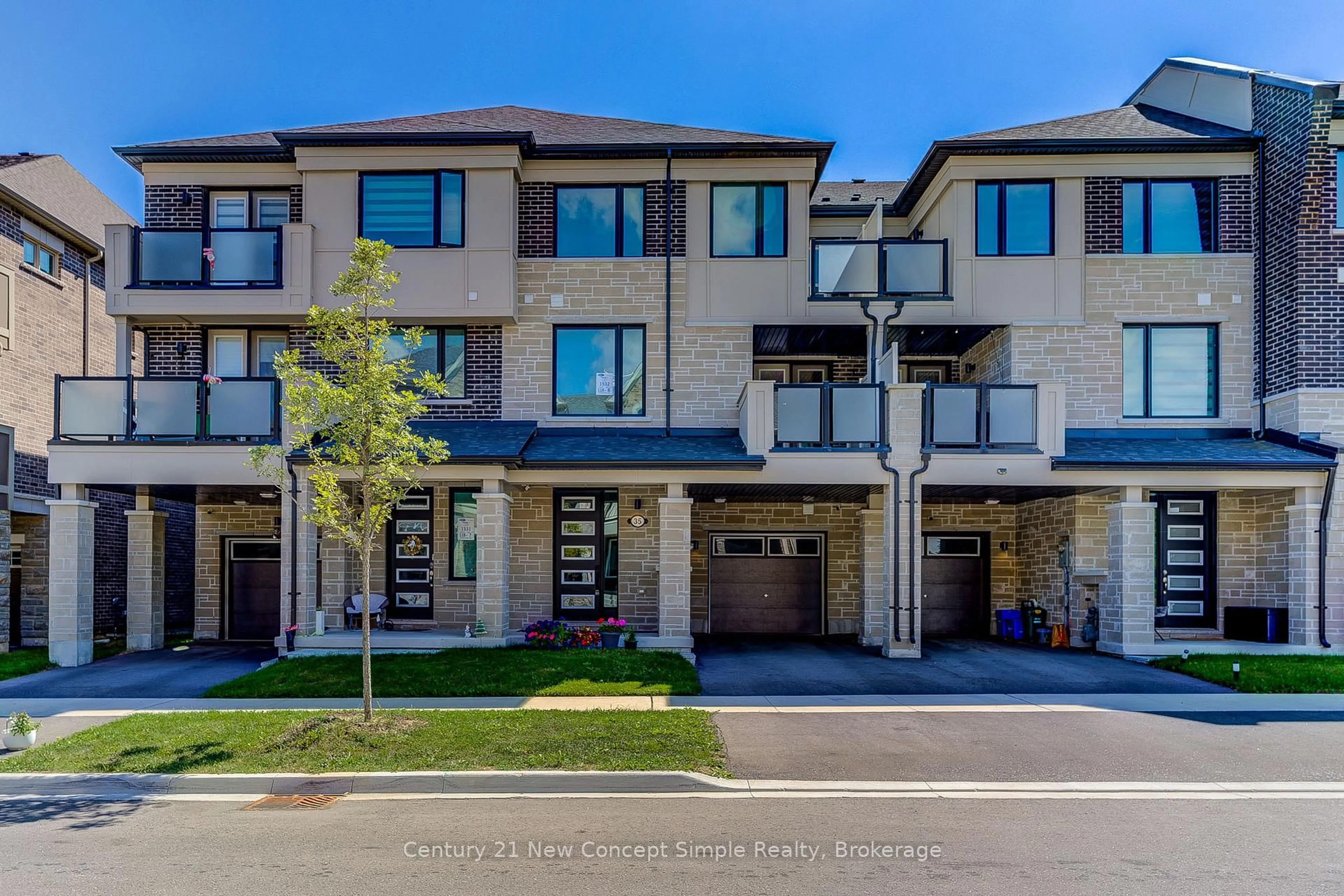 Home with brick exterior material, street for 35 Thomas Frisby Jr Cres, Markham Ontario L6C 3L1