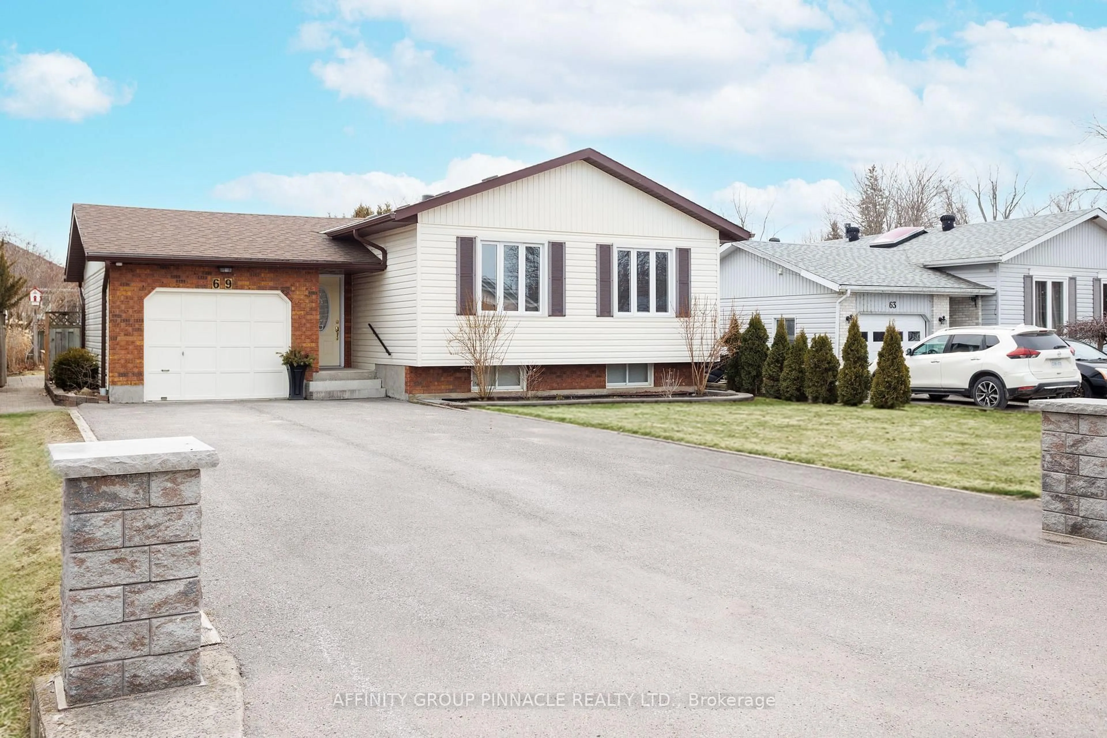 Home with vinyl exterior material, street for 69 Beechwood Ave, Brock Ontario L0K 1A0