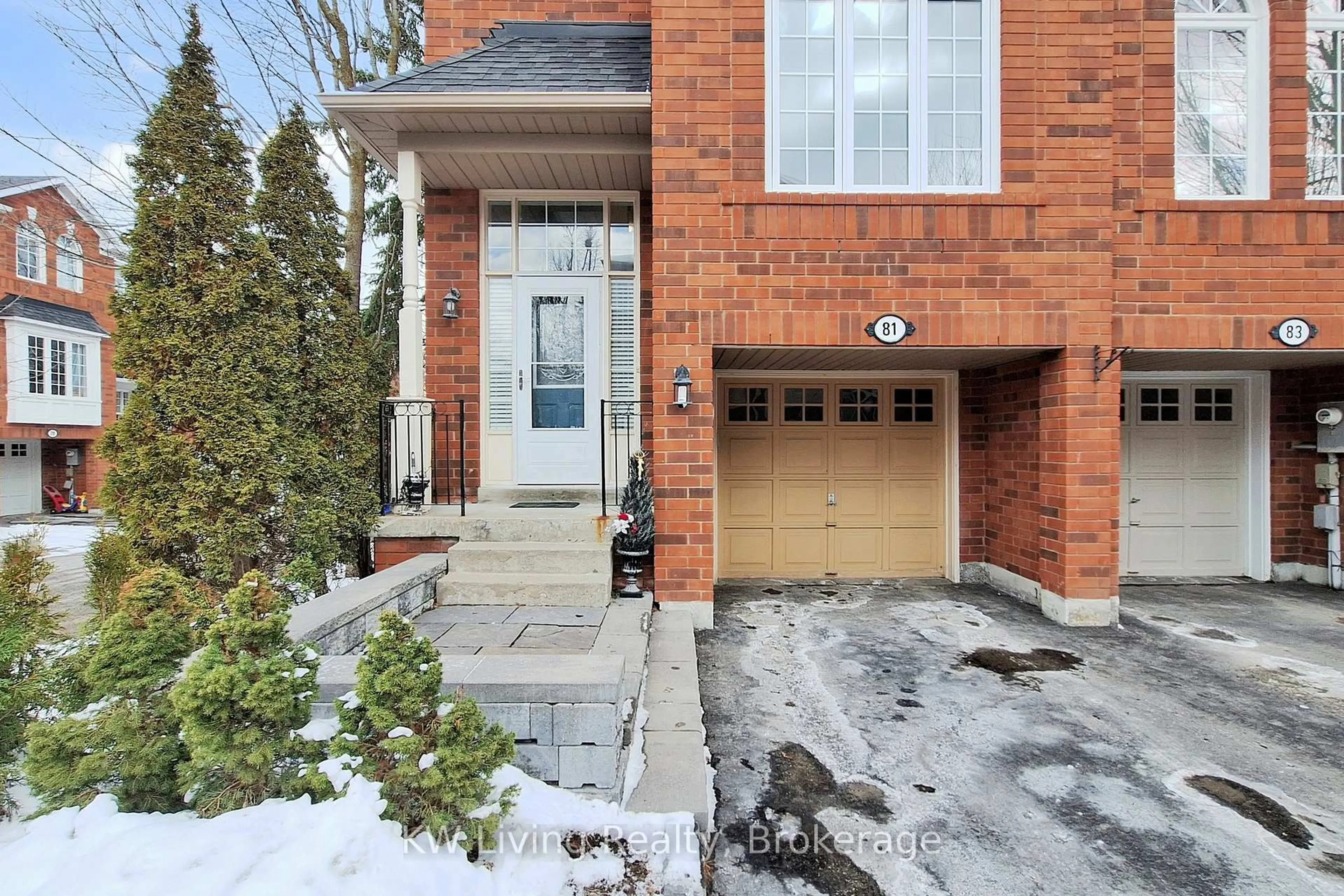 Home with brick exterior material, street for 81 Mosaics Ave #62, Aurora Ontario L4G 7L5