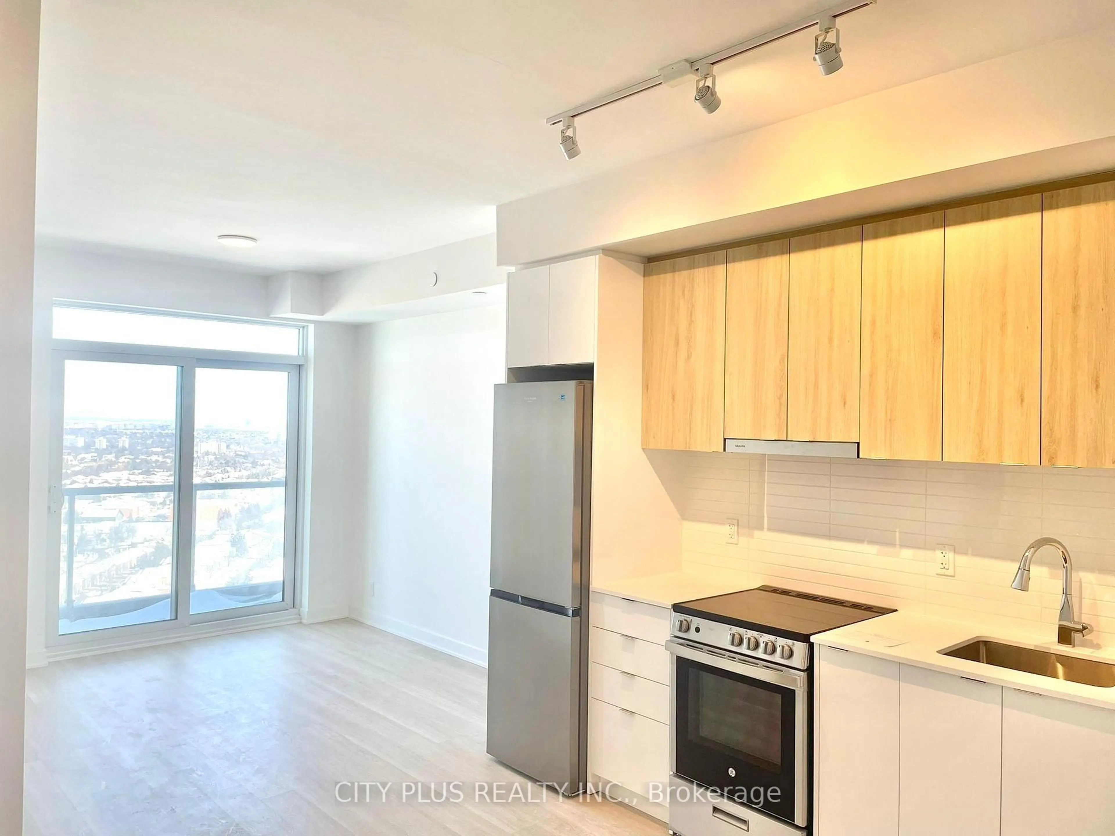 Standard kitchen, unknown for 50 Upper Mall Way #B-2609, Vaughan Ontario L4J 0L8