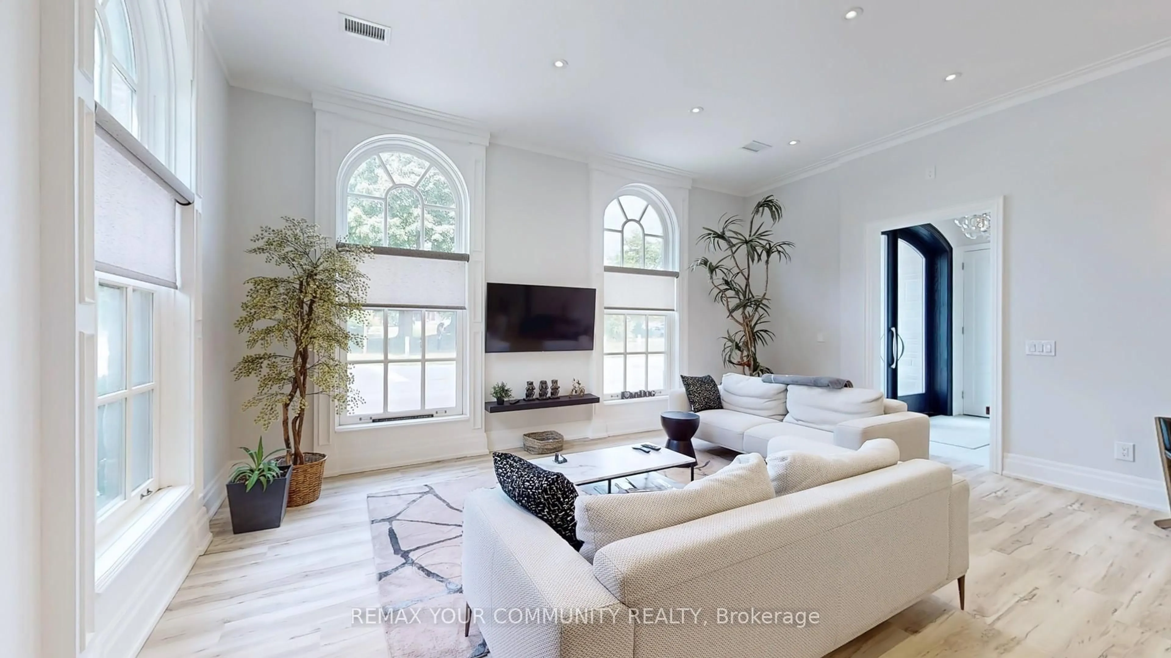 Living room with furniture, ceramic/tile floor for 42 Somerville St, Whitchurch-Stouffville Ontario L4A 1G6