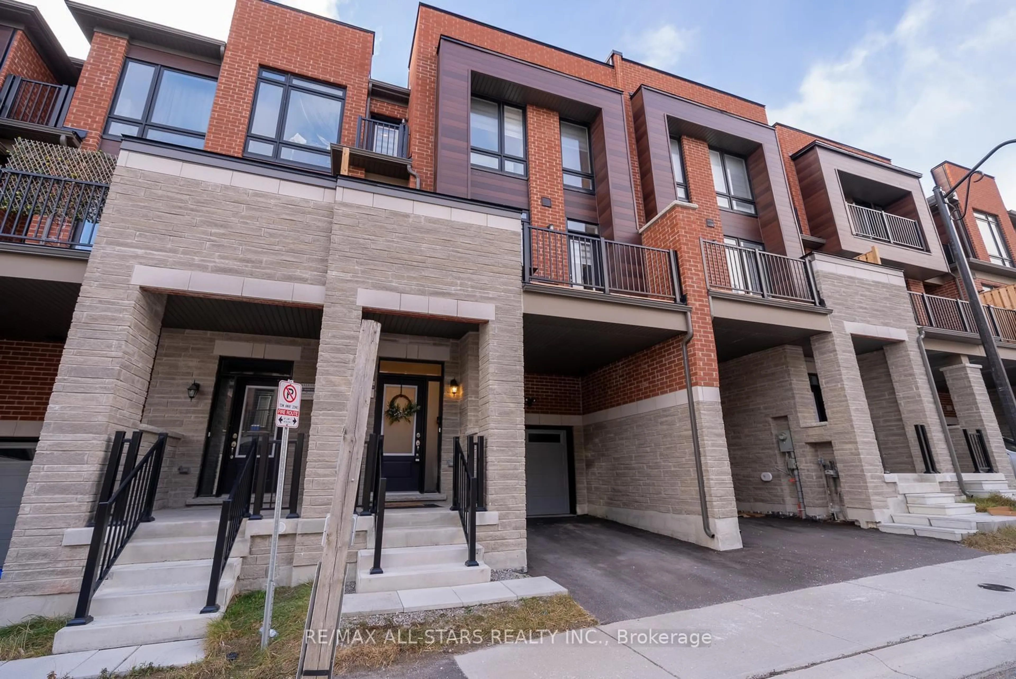 Home with brick exterior material, street for 12 Griffith St, Aurora Ontario L4G 7B6