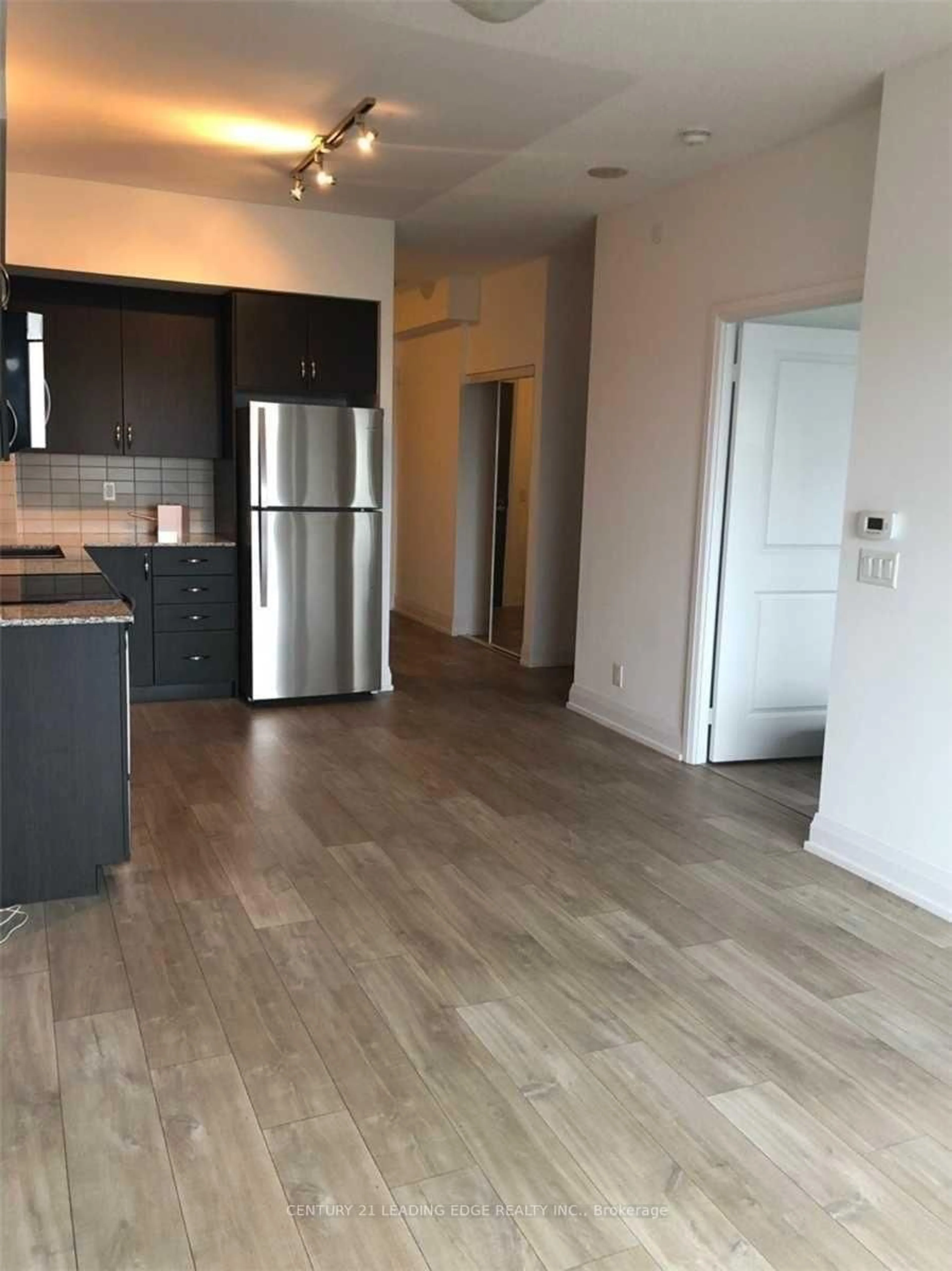 A pic of a room for 7900 Bathurst St #1019, Vaughan Ontario L4J 0E9