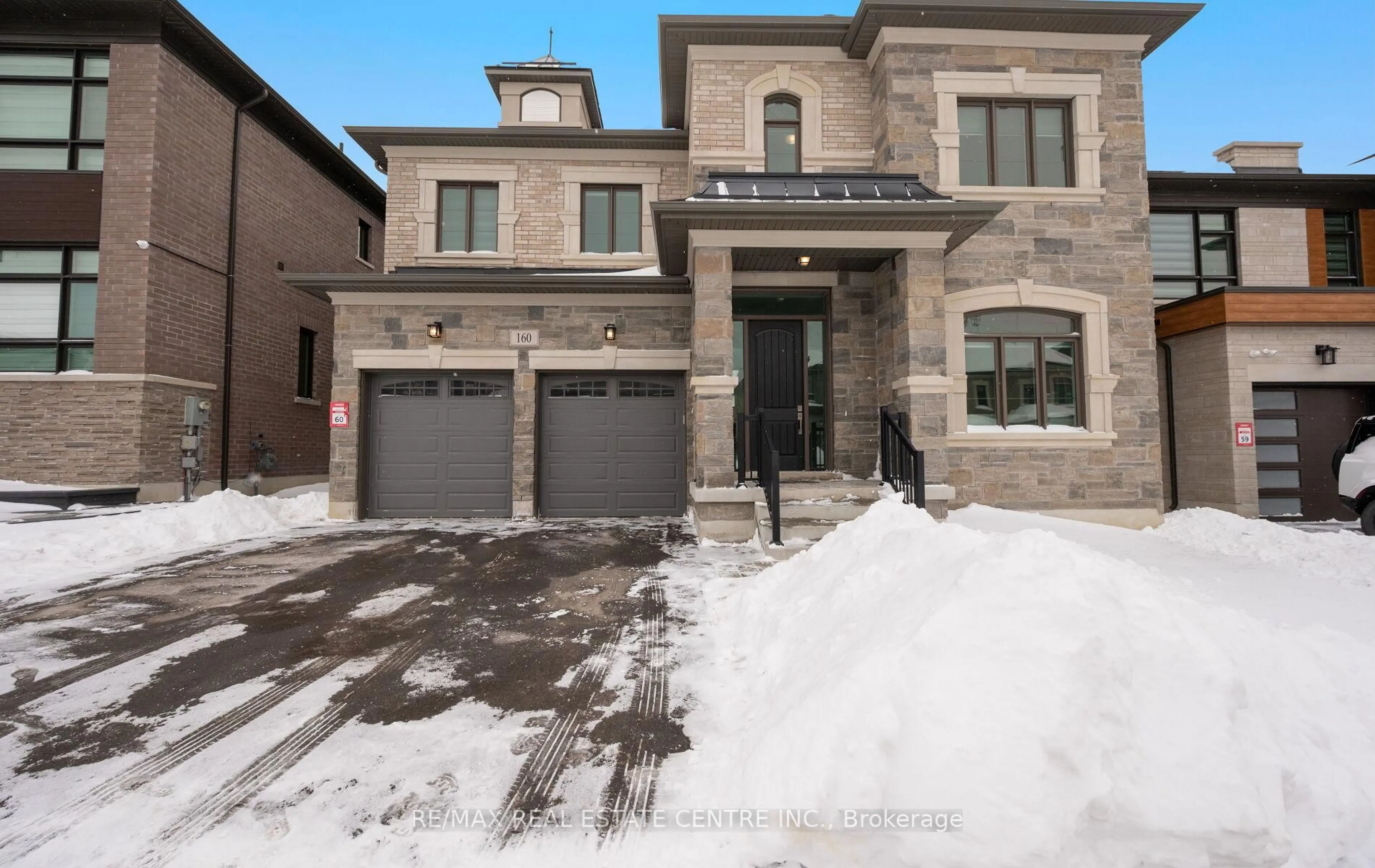Home with brick exterior material, street for 160 Wainfleet Cres, Vaughan Ontario L3L 0E6