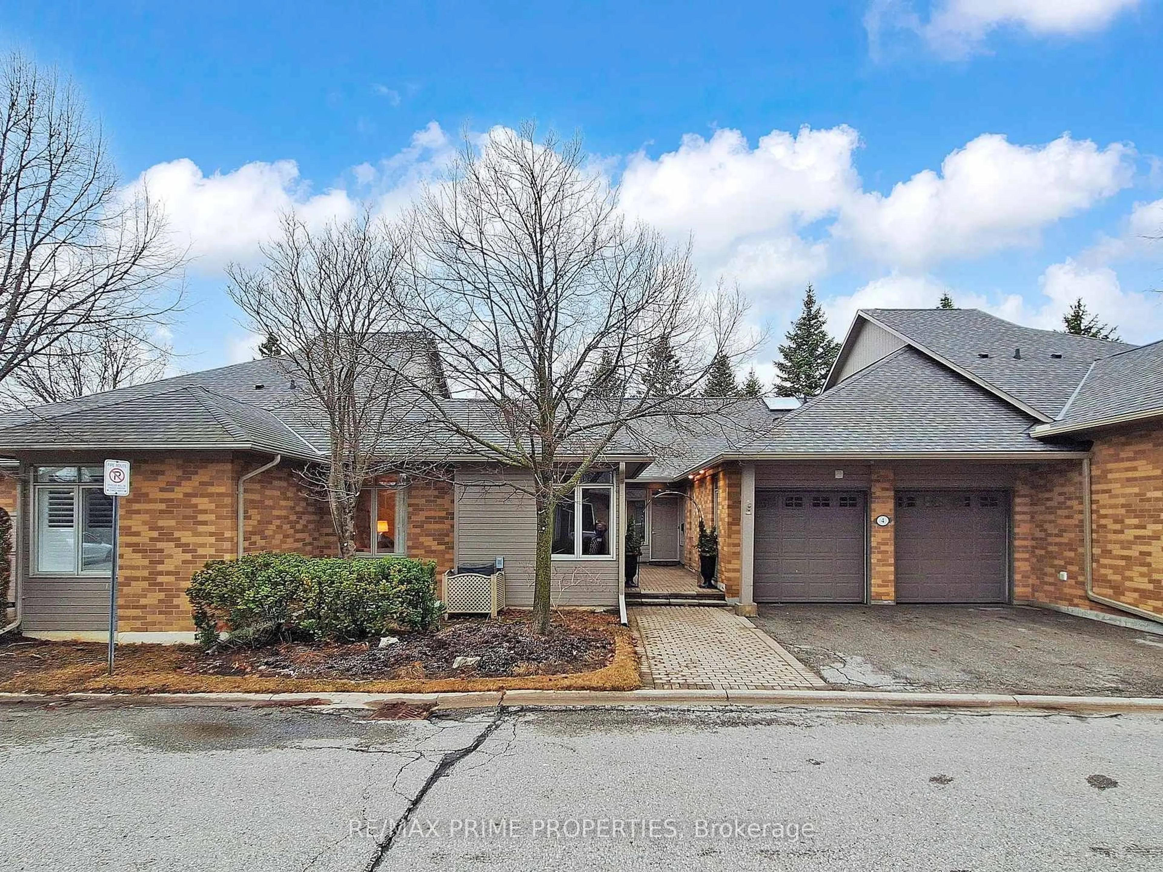 Home with brick exterior material, street for 4 Colleen Bay Way, Markham Ontario L6E 1B4