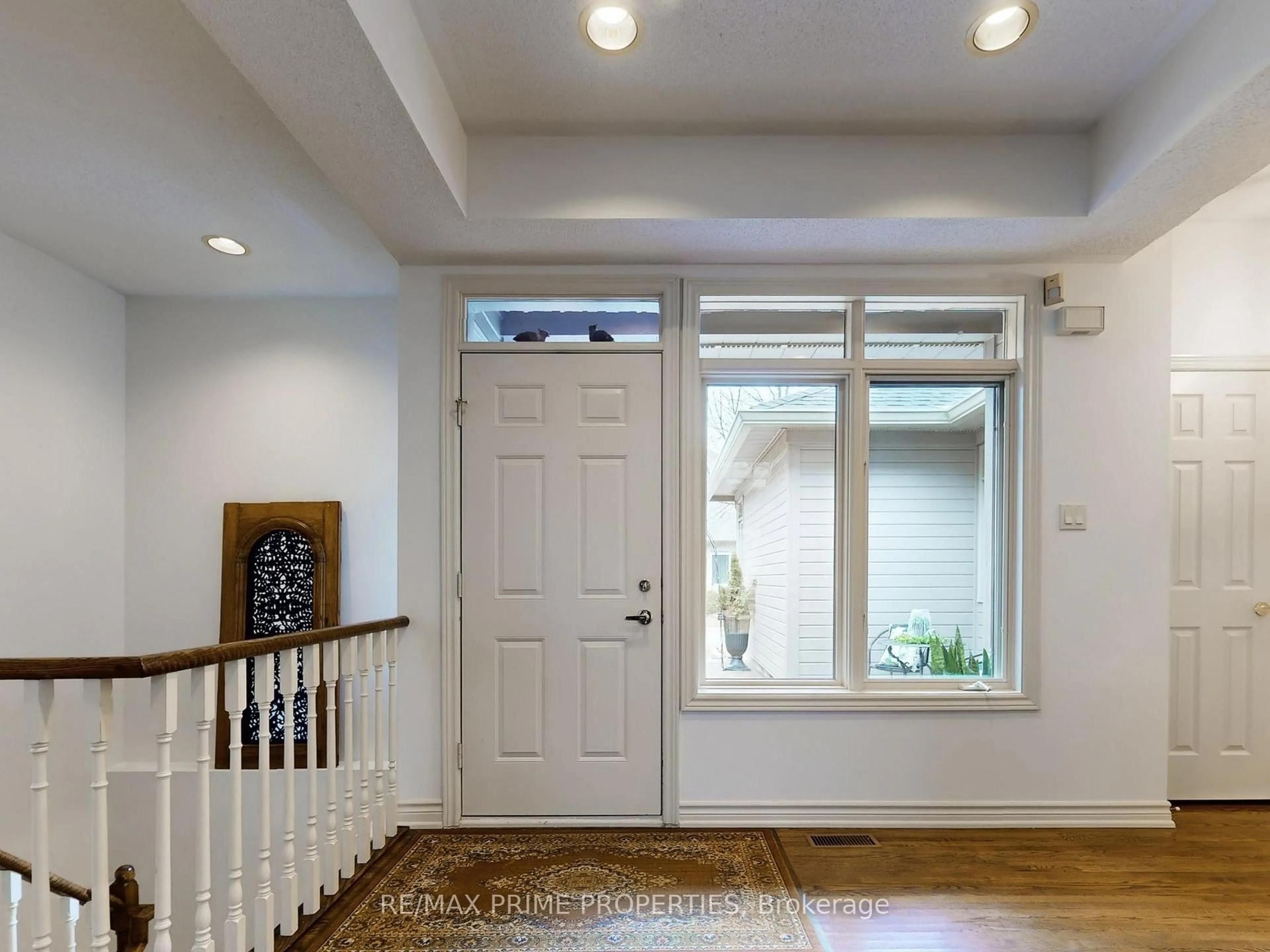 Indoor entryway for 4 Colleen Bay Way, Markham Ontario L6E 1B4
