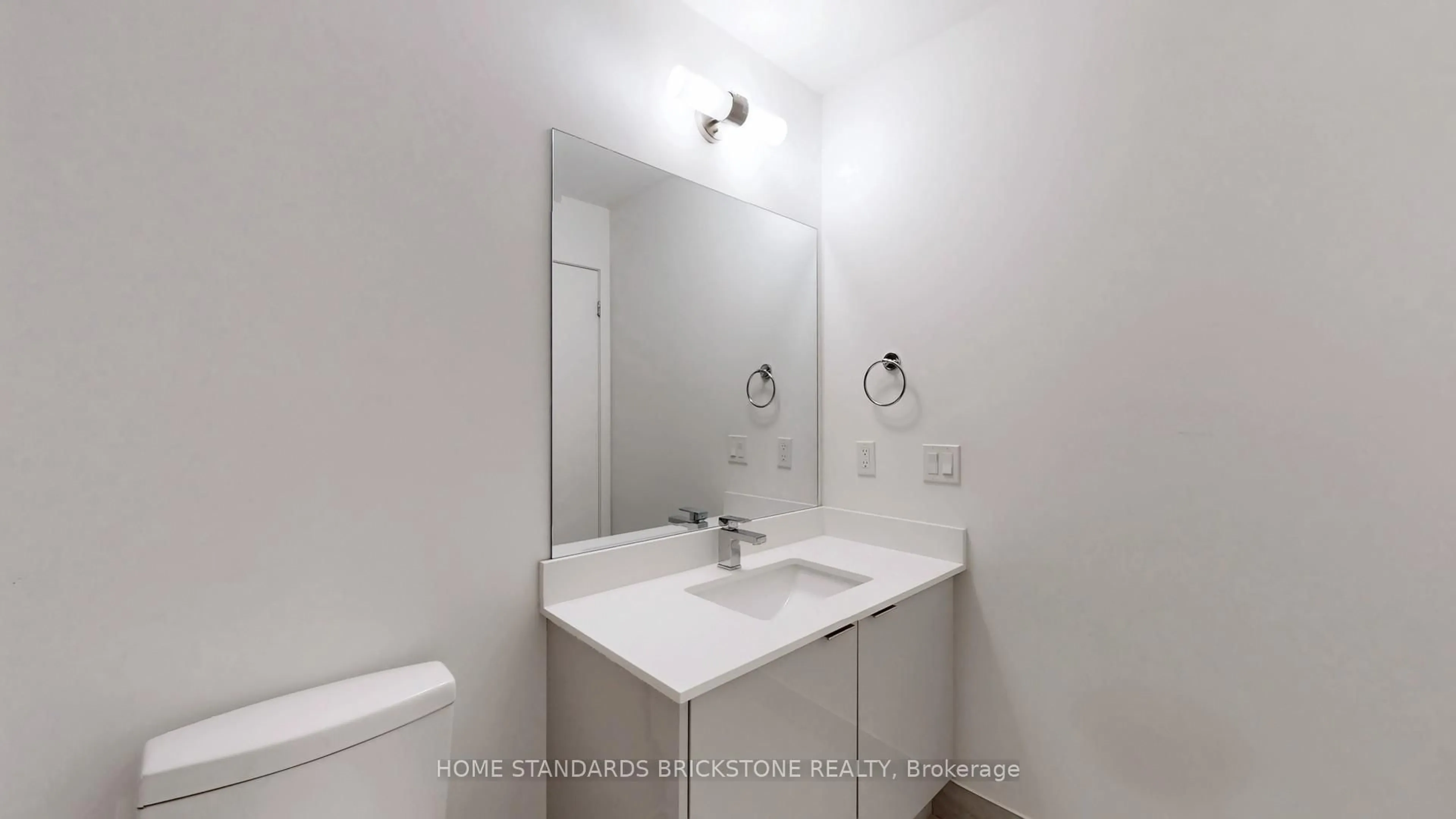 Standard bathroom, unknown for 2908 Highway 7 #2306, Vaughan Ontario L4K 0K5