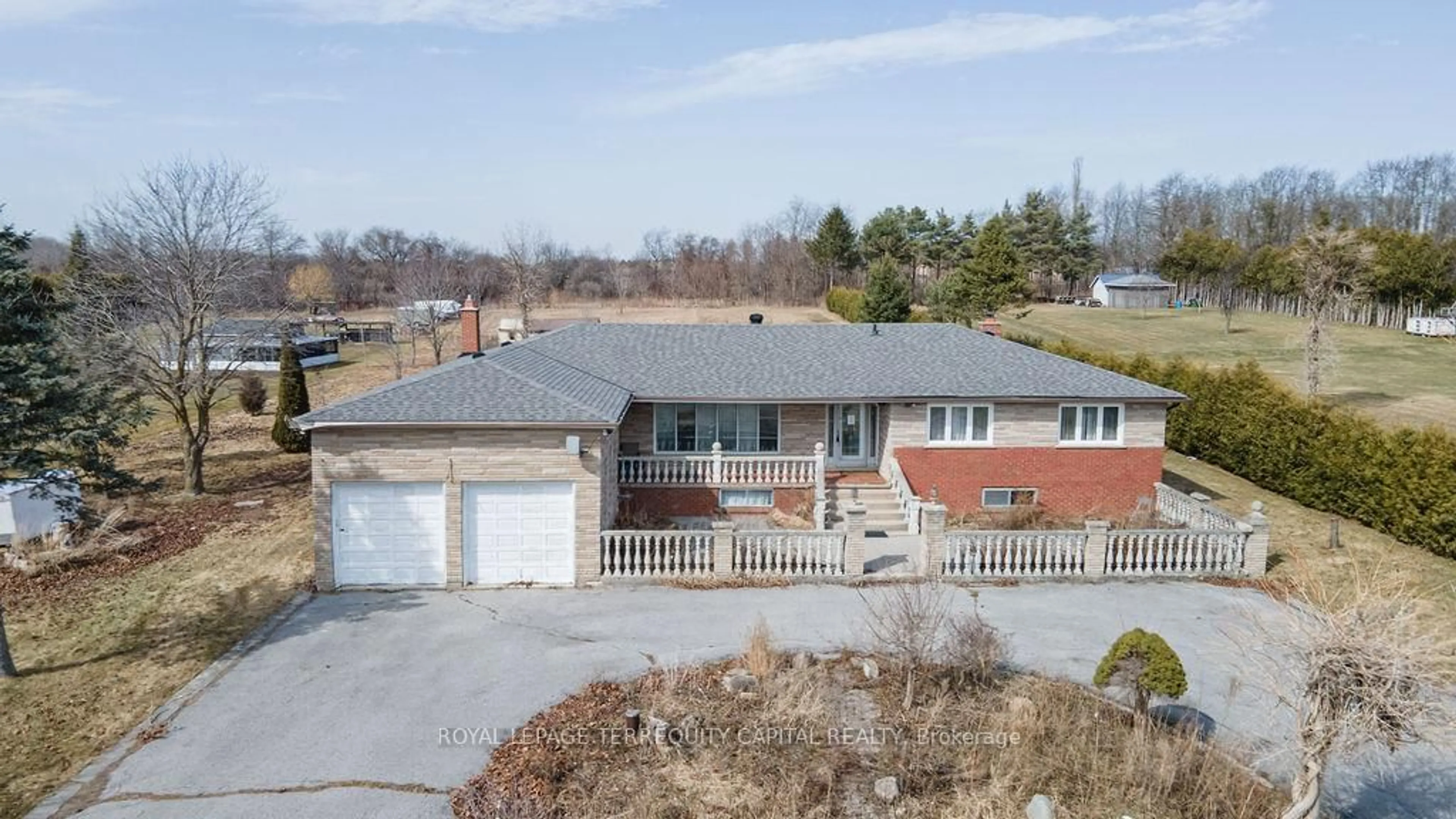 A pic from outside/outdoor area/front of a property/back of a property/a pic from drone, street for 2104 St John's Side Rd, Whitchurch-Stouffville Ontario L4A 2P3