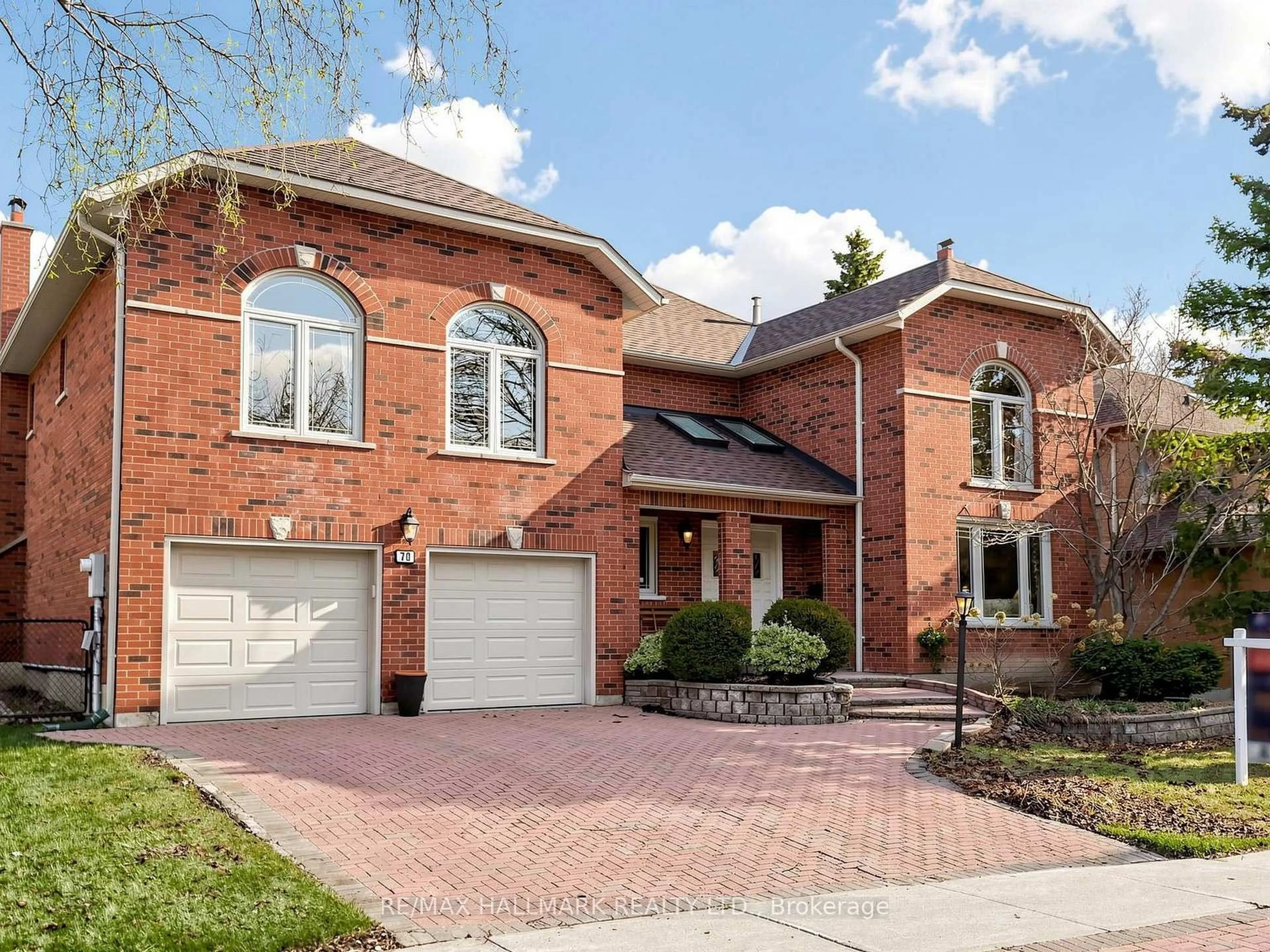 Home with brick exterior material, street for 70 Timberline Tr, Aurora Ontario L4G 6A3