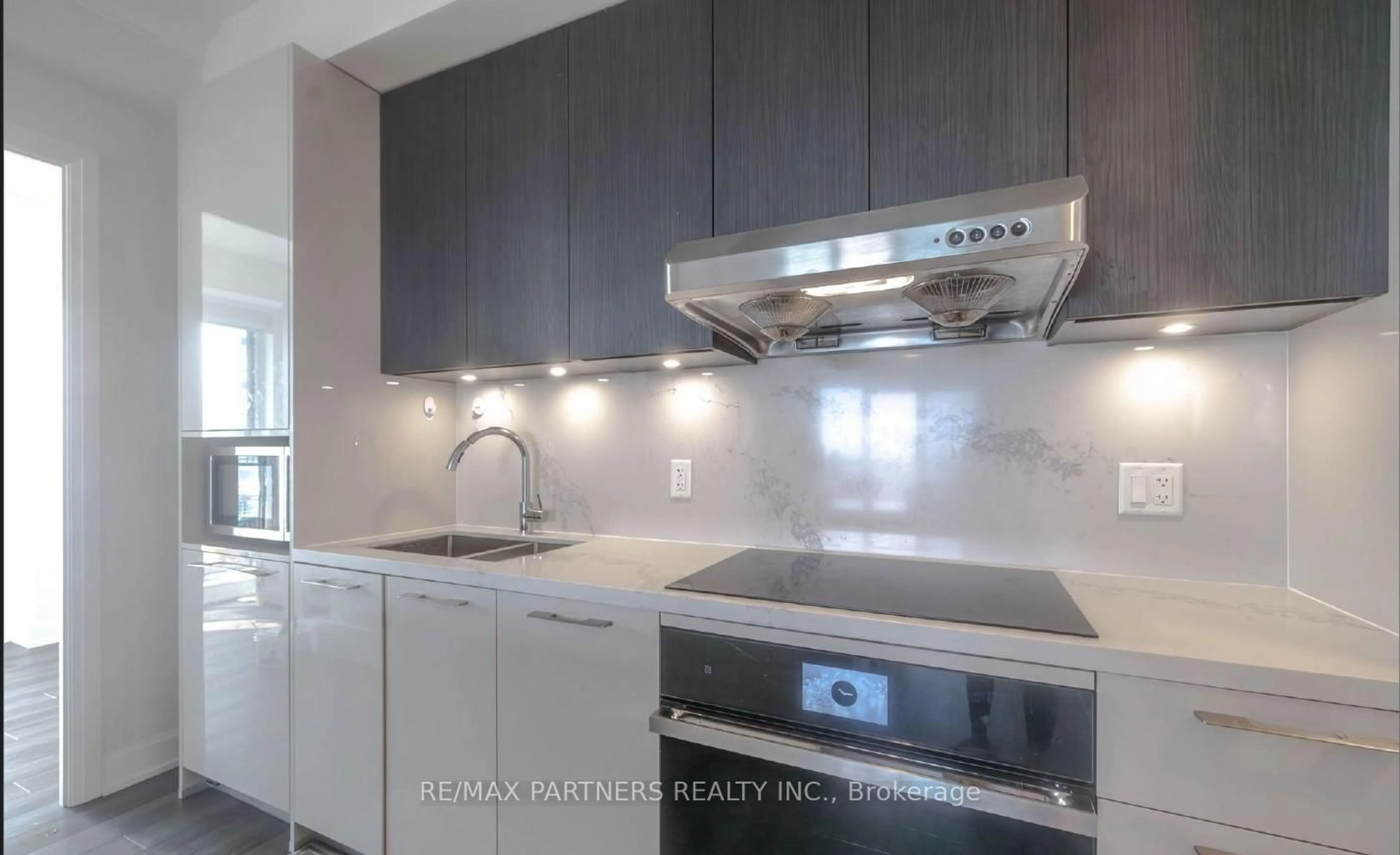 Standard kitchen, ceramic/tile floor for 8 Water Walk Dr #2710, Markham Ontario L3R 6L4