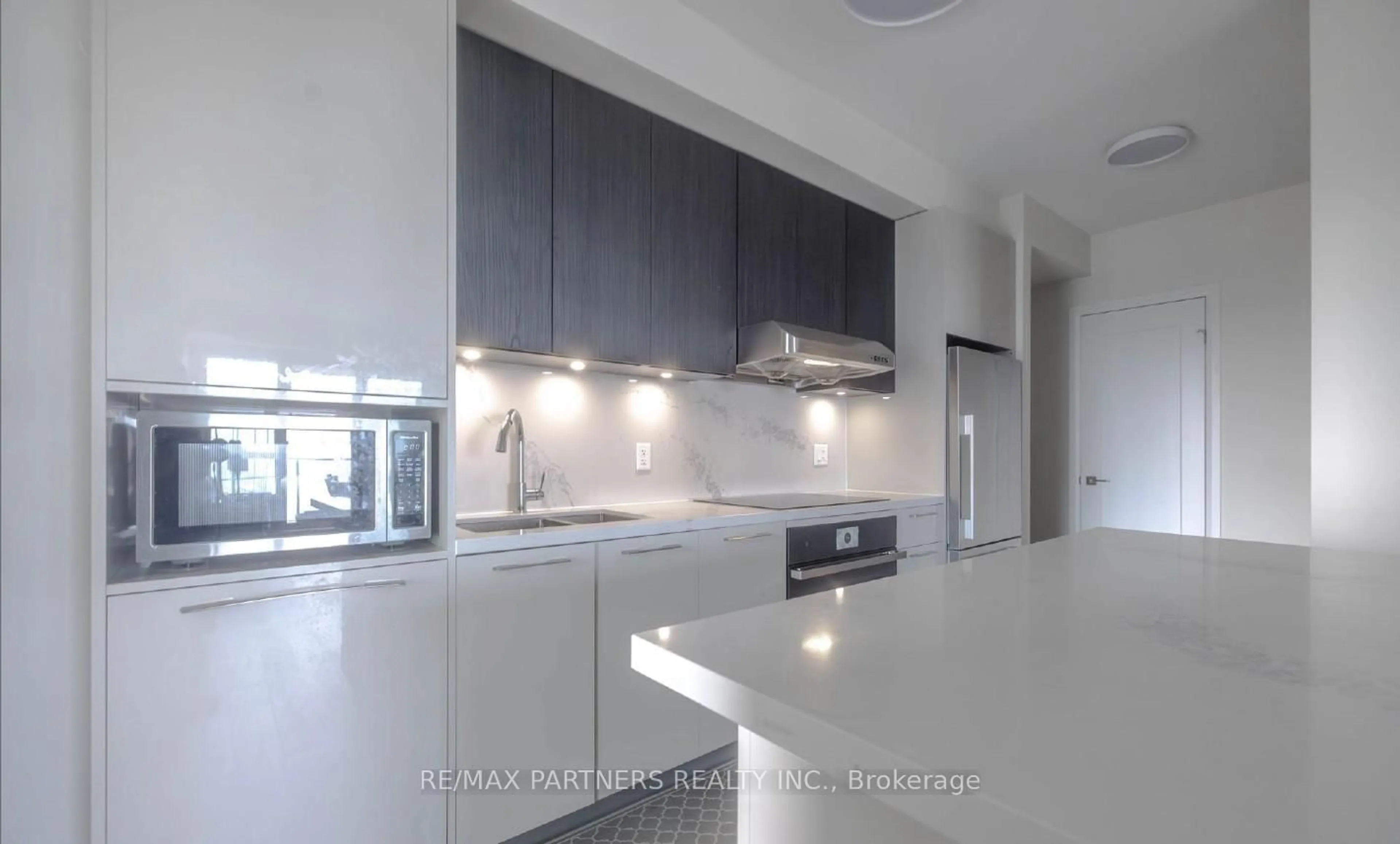 Contemporary kitchen, ceramic/tile floor for 8 Water Walk Dr #2710, Markham Ontario L3R 6L4