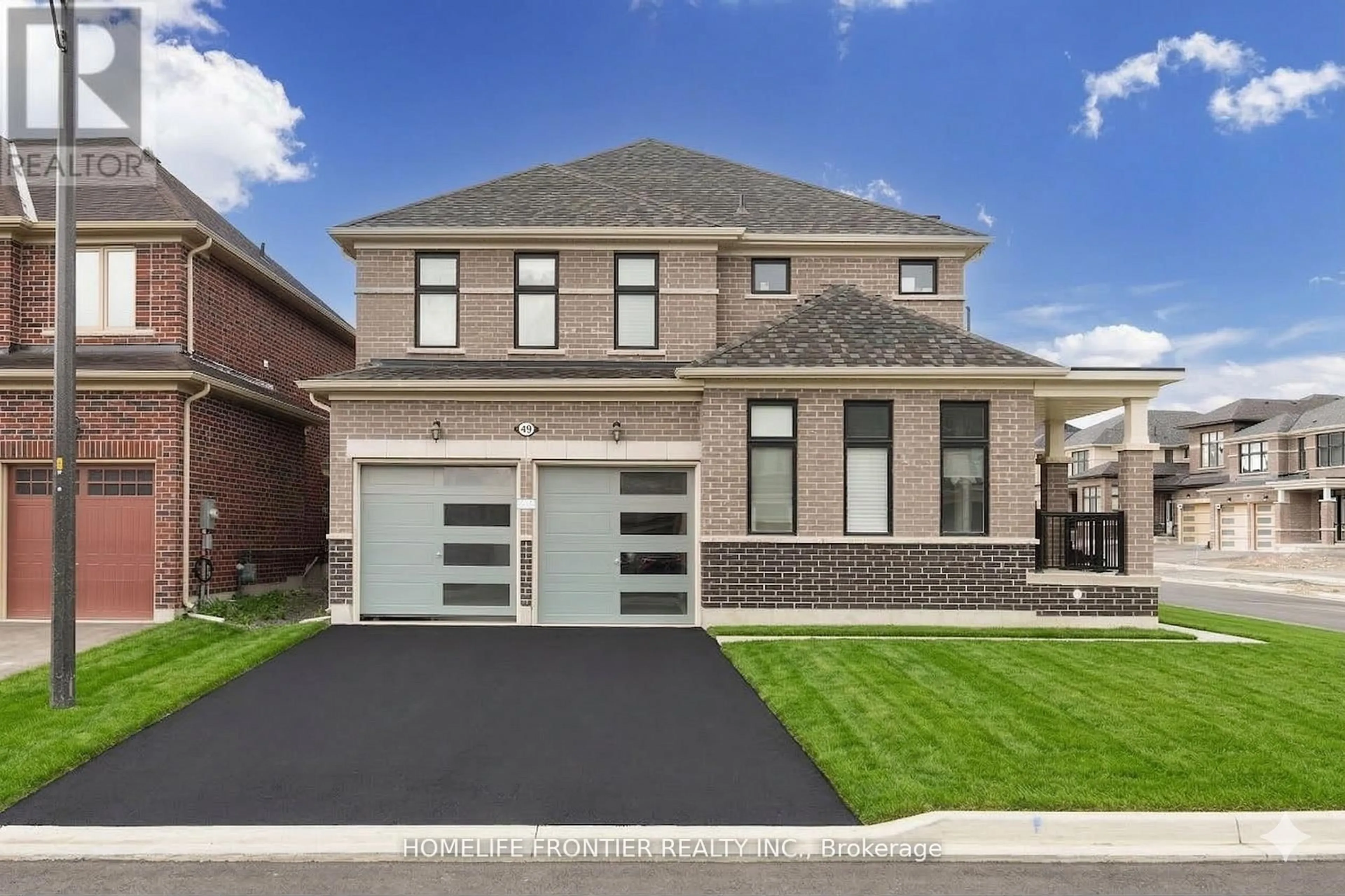 Home with brick exterior material, street for 49 Ainslee Hill Cres, Georgina Ontario L0E 1R0