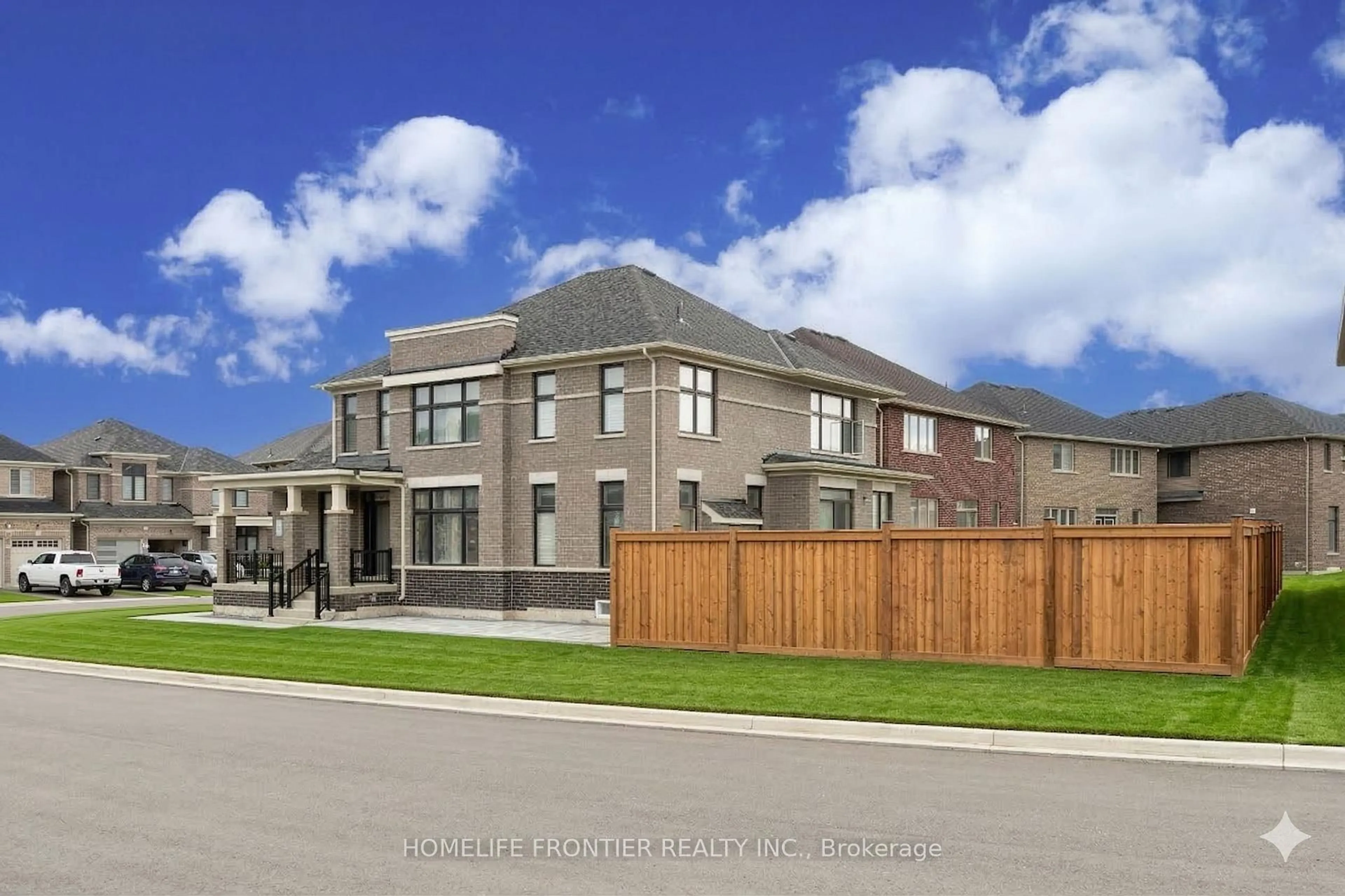 Home with brick exterior material, street for 49 Ainslee Hill Cres, Georgina Ontario L0E 1R0