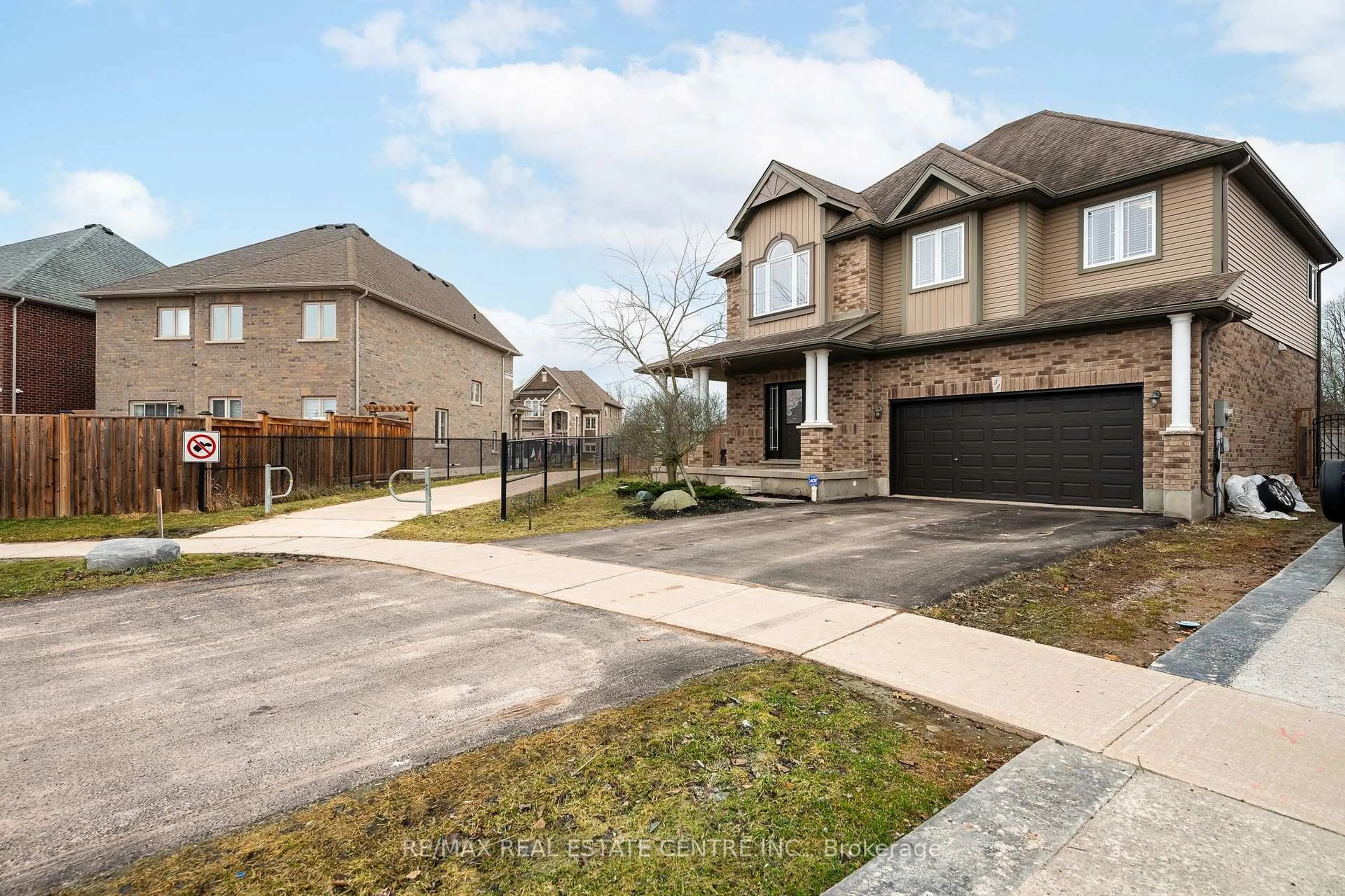 Home with brick exterior material, street for 51 Burt Ave, New Tecumseth Ontario L9R 0G8