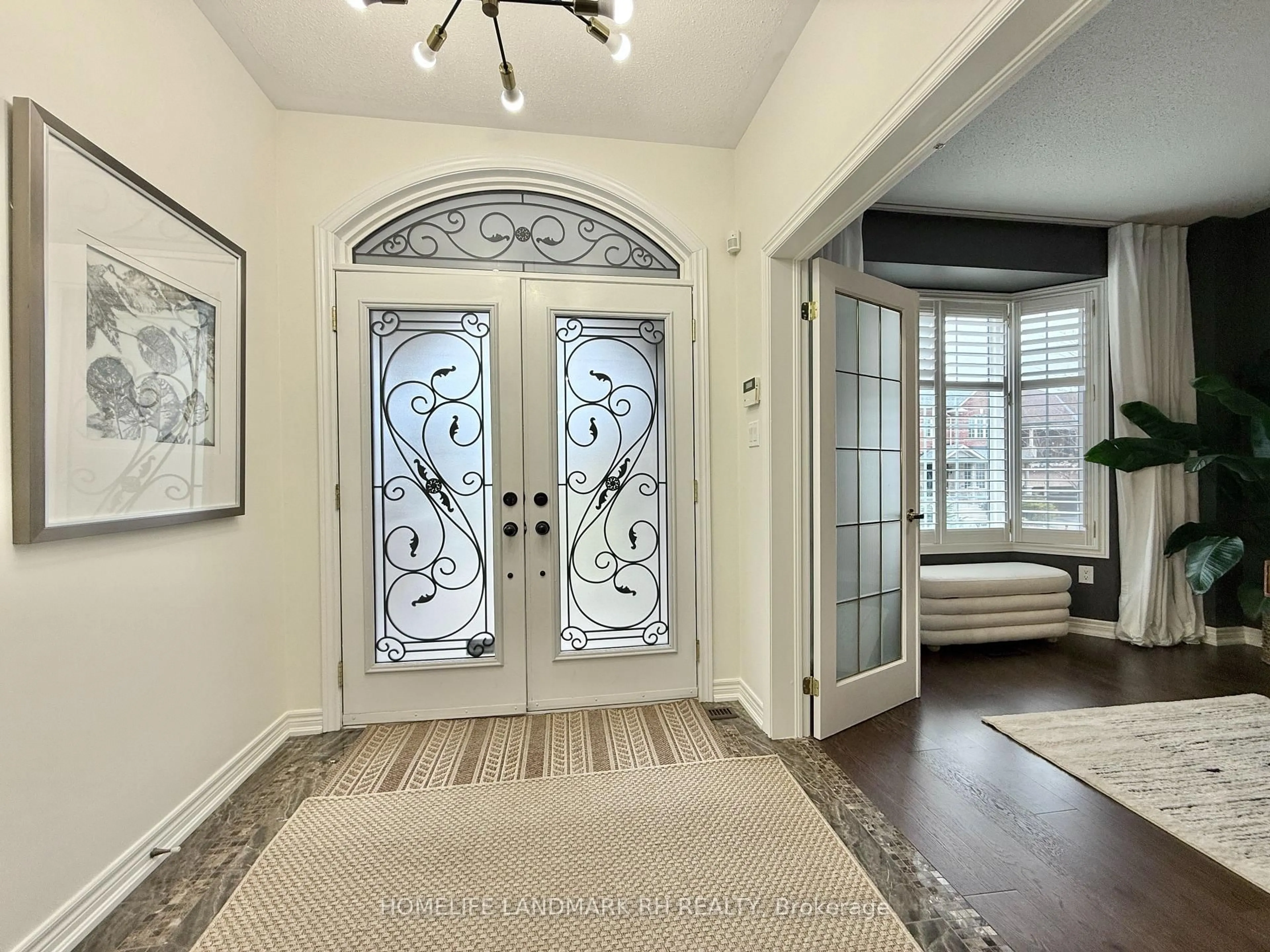 Indoor entryway for 12 Bosco Dr, Vaughan Ontario L4H 0L9