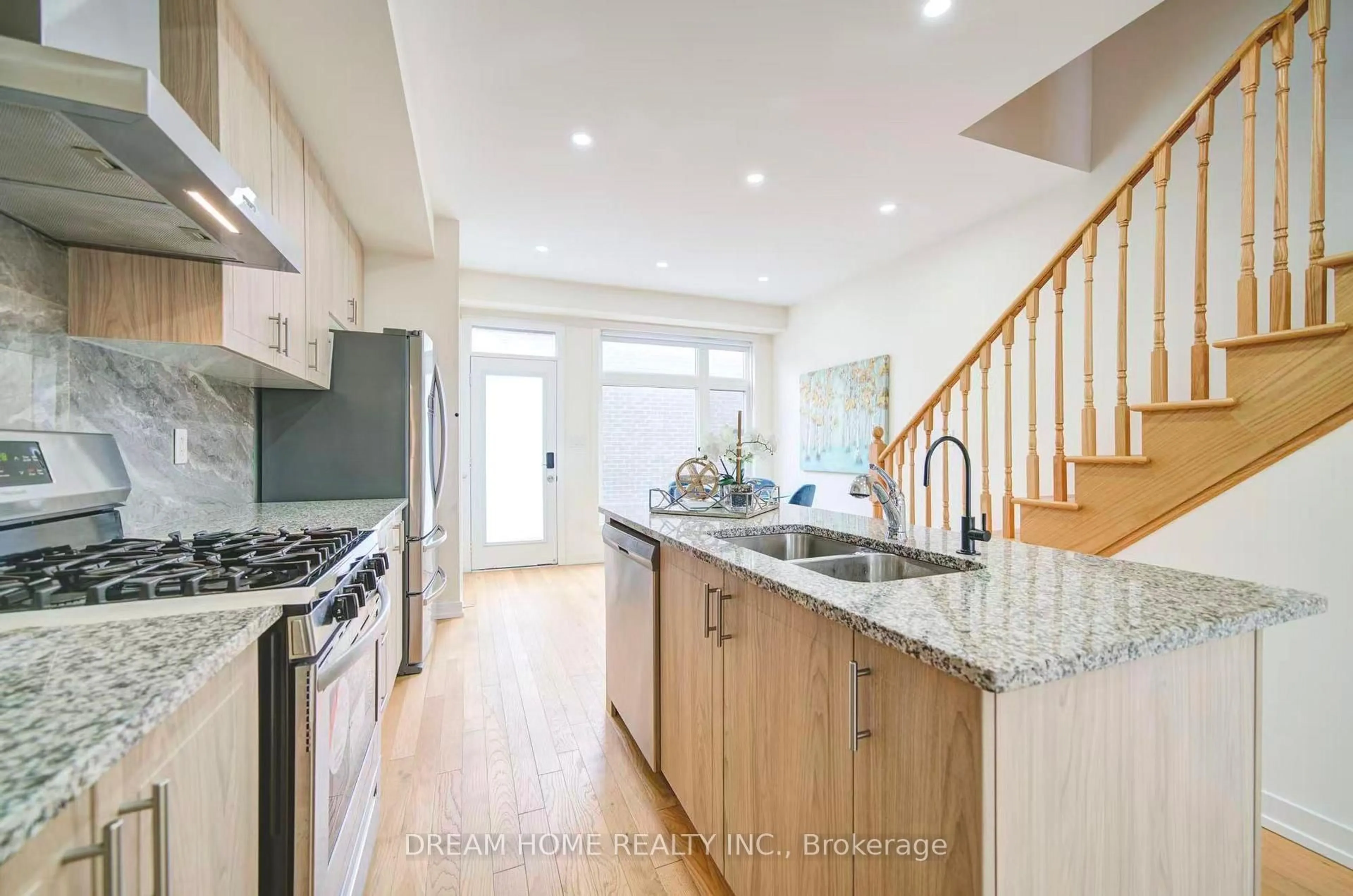 Open concept kitchen, unknown for 2190 Donald Cousens Pkwy, Markham Ontario L6B 1P1