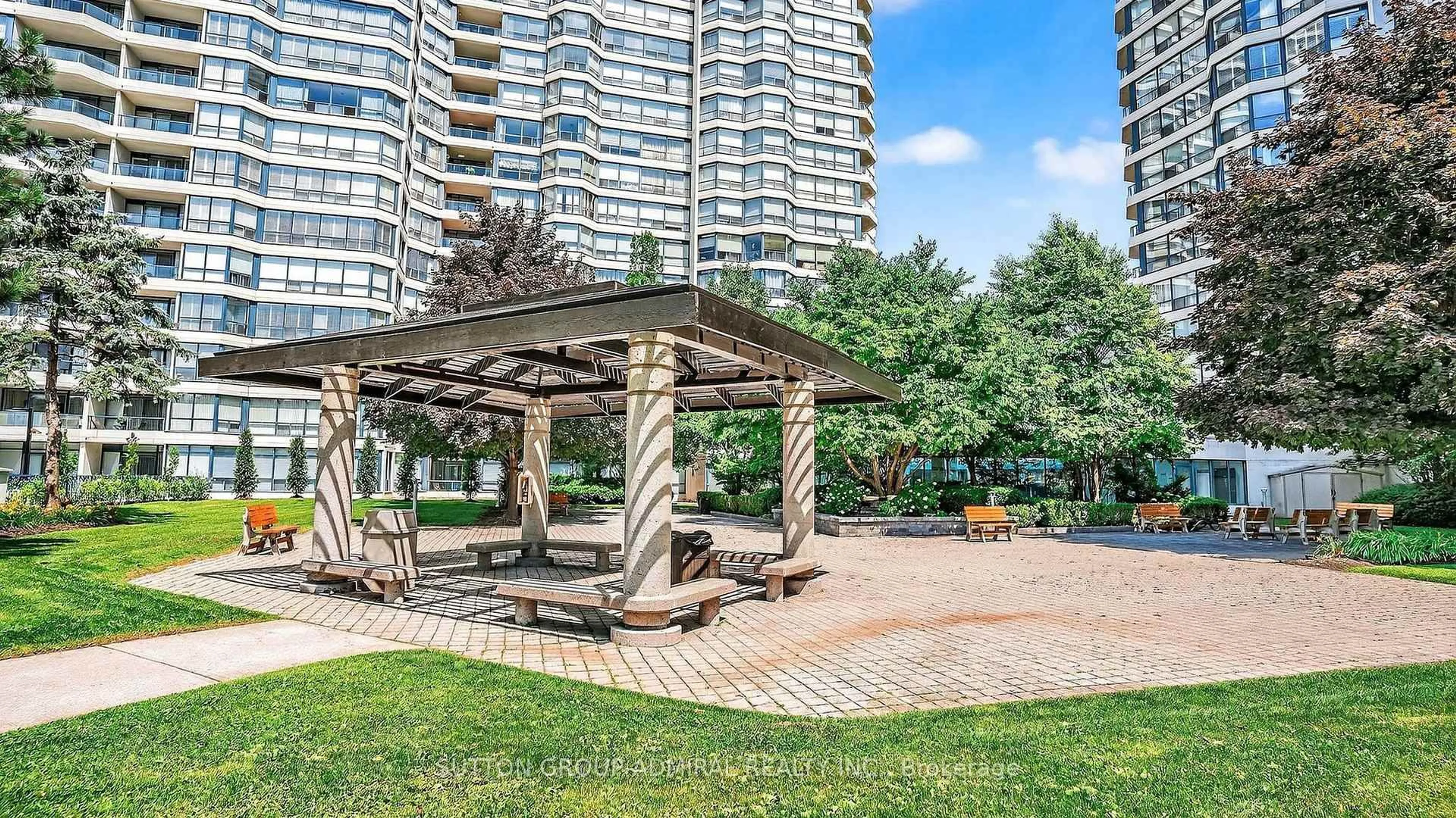 Patio, water/lake/river/ocean view for 1 Clark Ave #202, Vaughan Ontario L4J 7Y6
