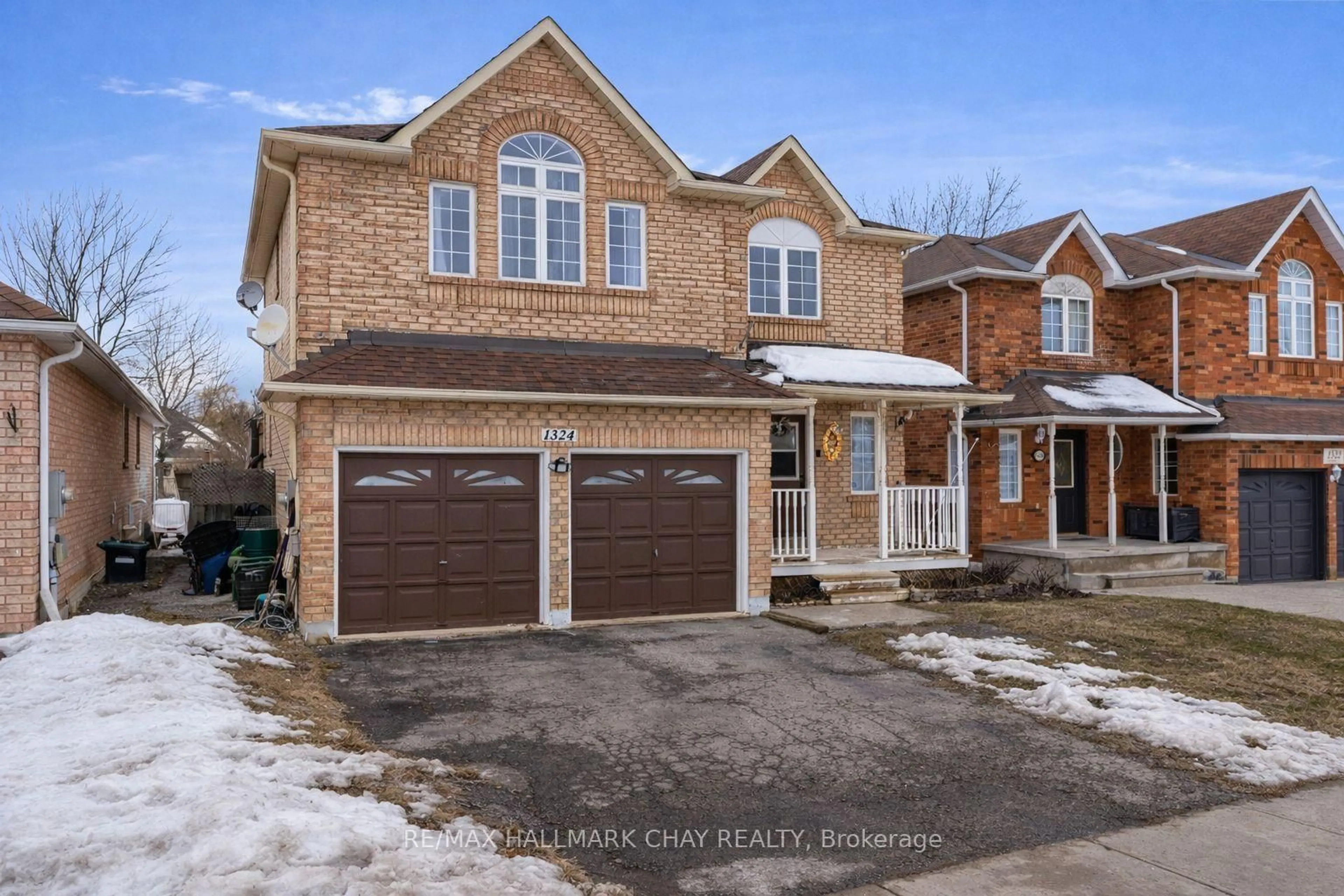 Home with brick exterior material, street for 1324 Forest St, Innisfil Ontario L9S 1Z7