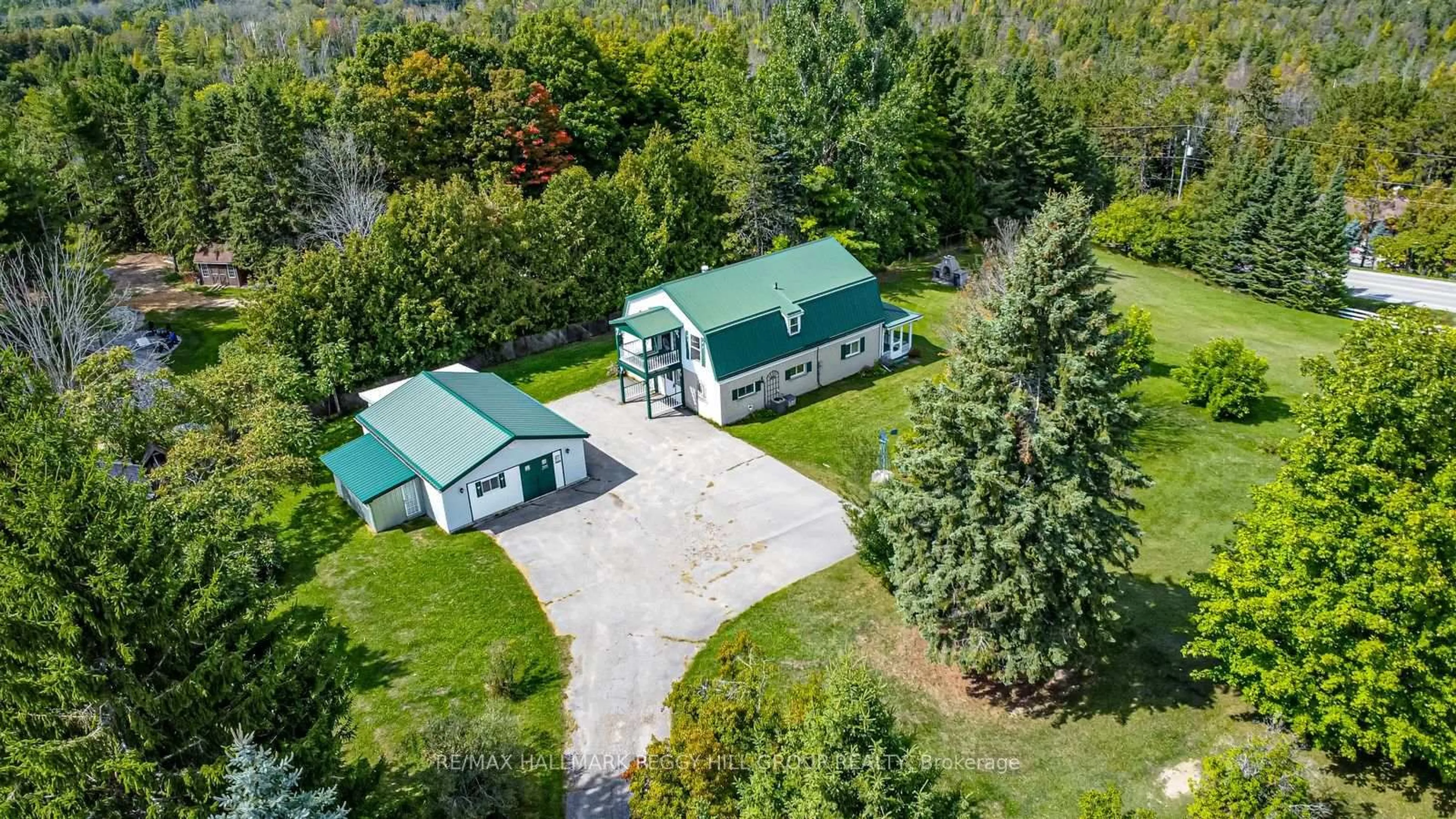 A pic from outside/outdoor area/front of a property/back of a property/a pic from drone, unknown for 8064 9th Line, Essa Ontario L0L 2N0